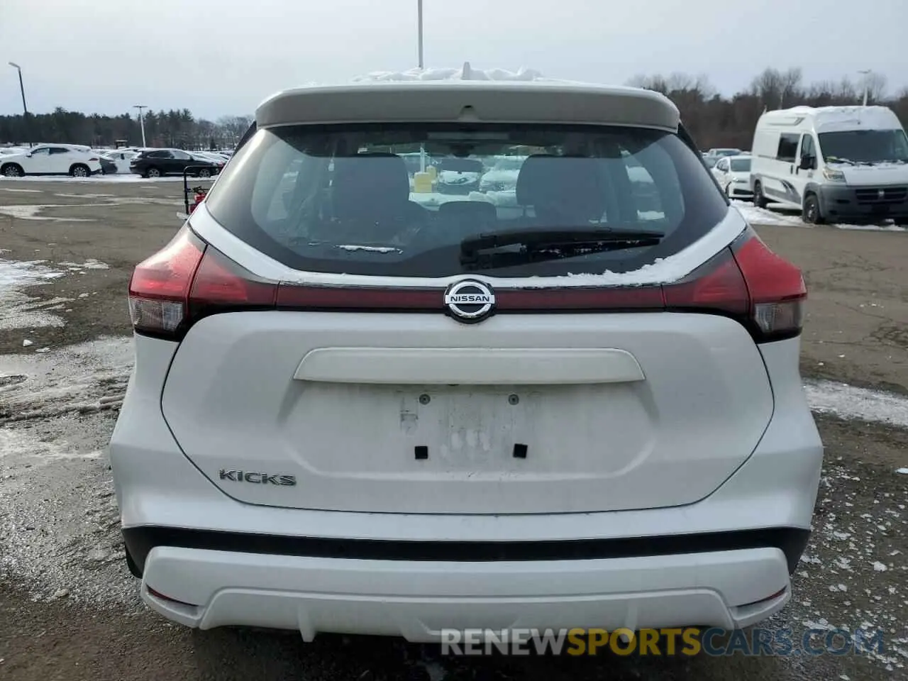 6 Photograph of a damaged car 3N1CP5BV0ML552656 NISSAN KICKS 2021