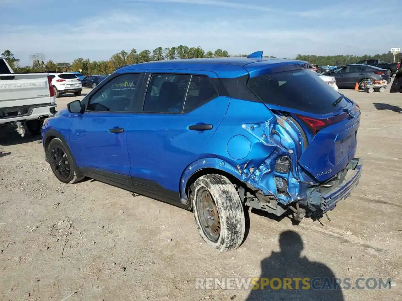 2 Photograph of a damaged car 3N1CP5BV0ML554956 NISSAN KICKS 2021