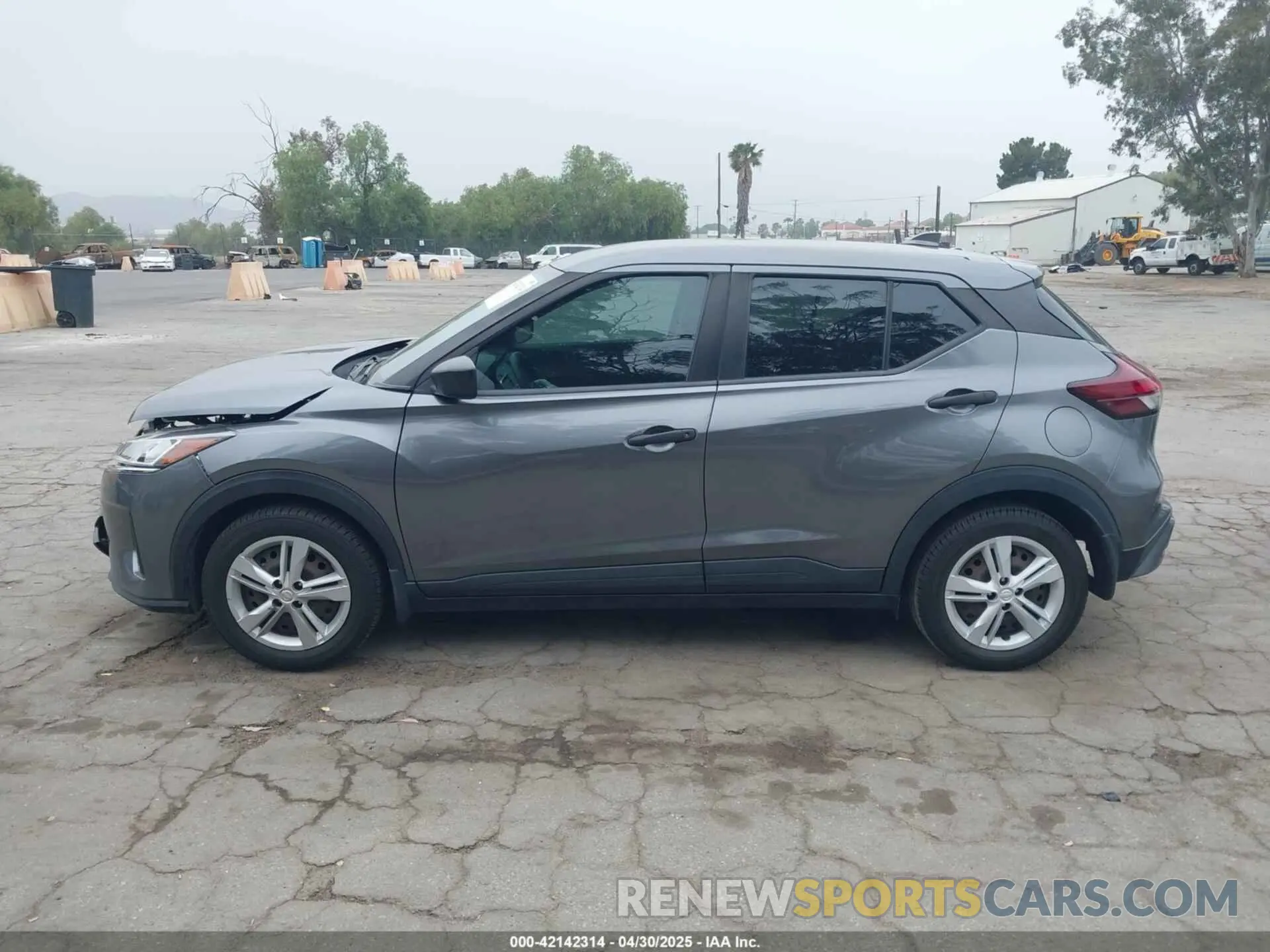 14 Photograph of a damaged car 3N1CP5BV1ML466062 NISSAN KICKS 2021
