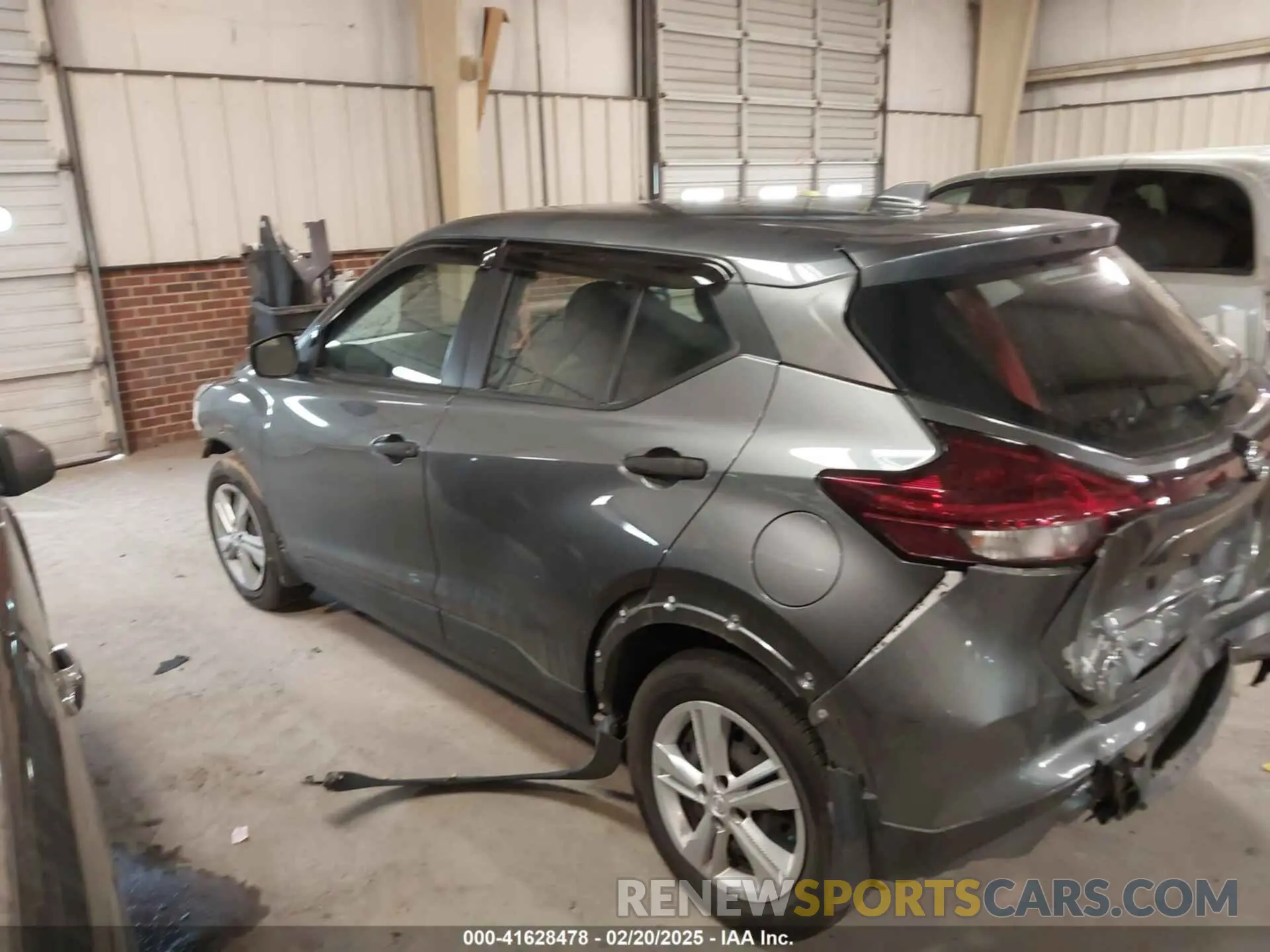 15 Photograph of a damaged car 3N1CP5BV1ML466739 NISSAN KICKS 2021