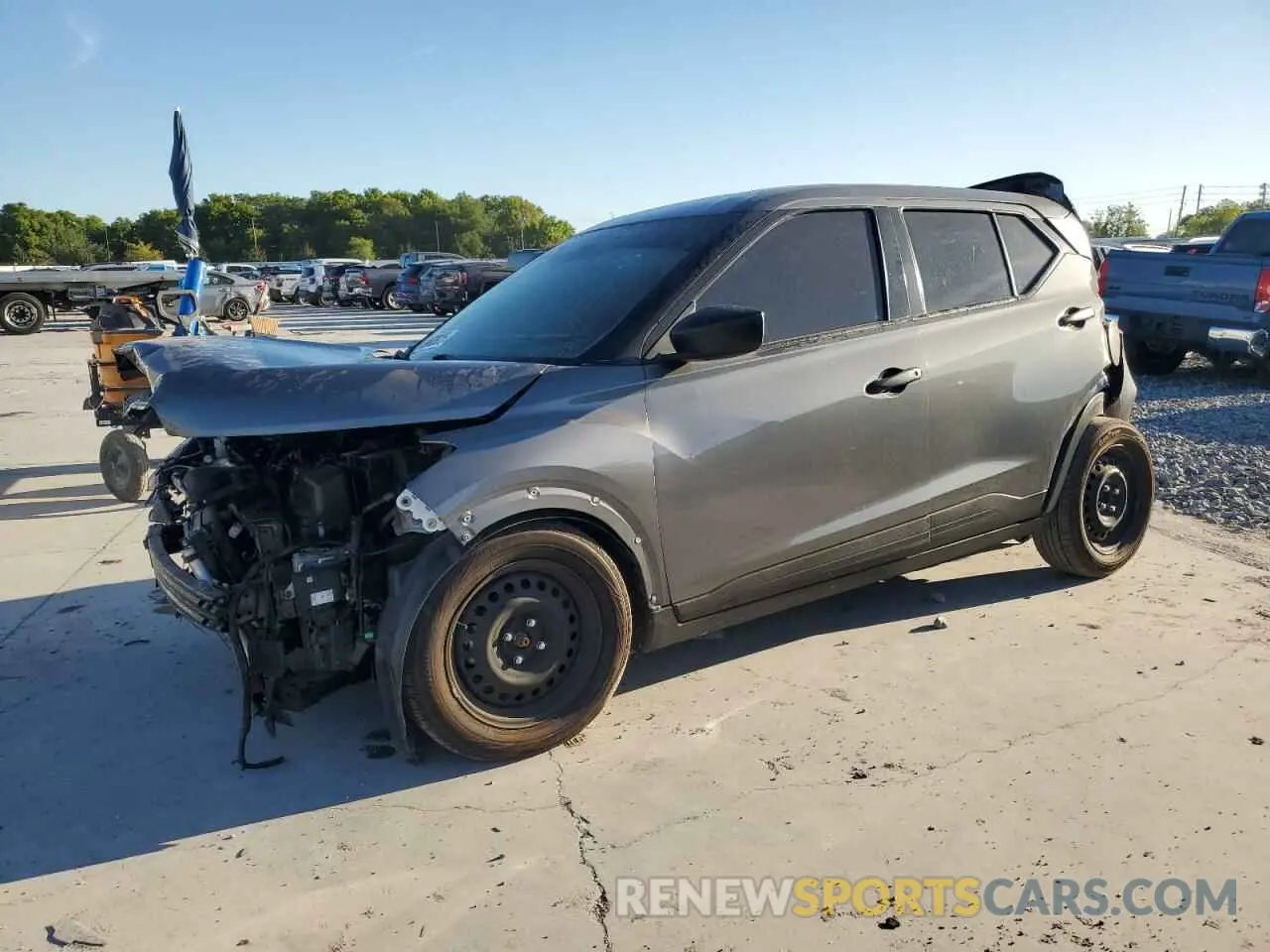 1 Photograph of a damaged car 3N1CP5BV1ML476980 NISSAN KICKS 2021