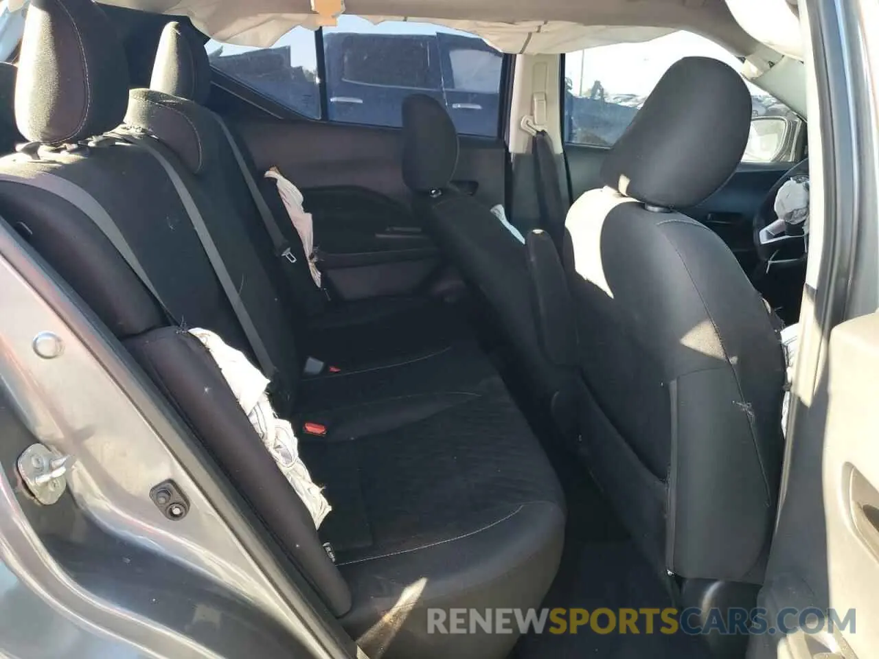 11 Photograph of a damaged car 3N1CP5BV1ML476980 NISSAN KICKS 2021