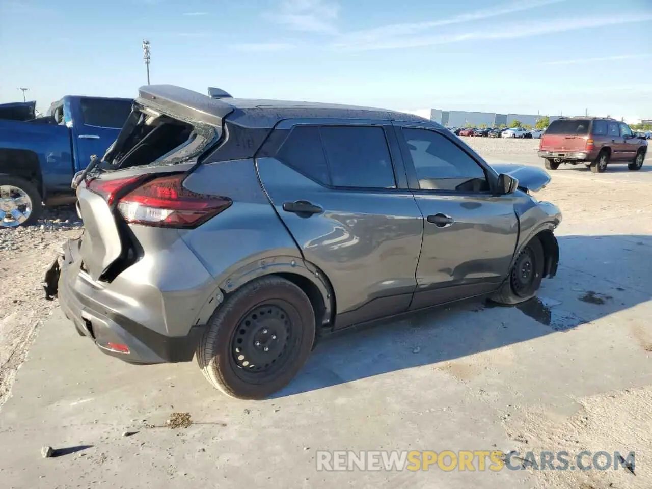 3 Photograph of a damaged car 3N1CP5BV1ML476980 NISSAN KICKS 2021