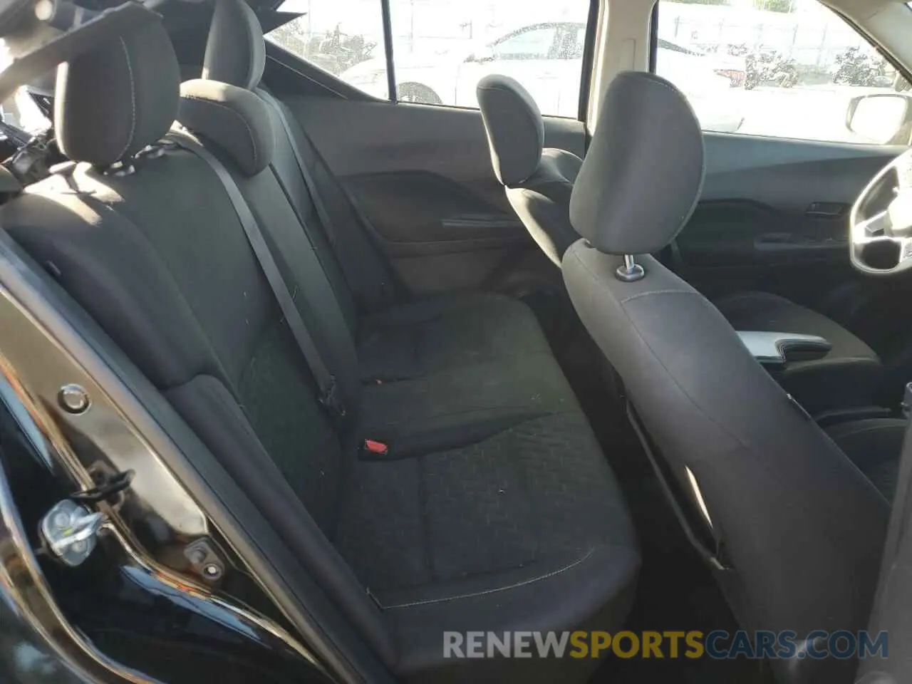 10 Photograph of a damaged car 3N1CP5BV1ML520234 NISSAN KICKS 2021