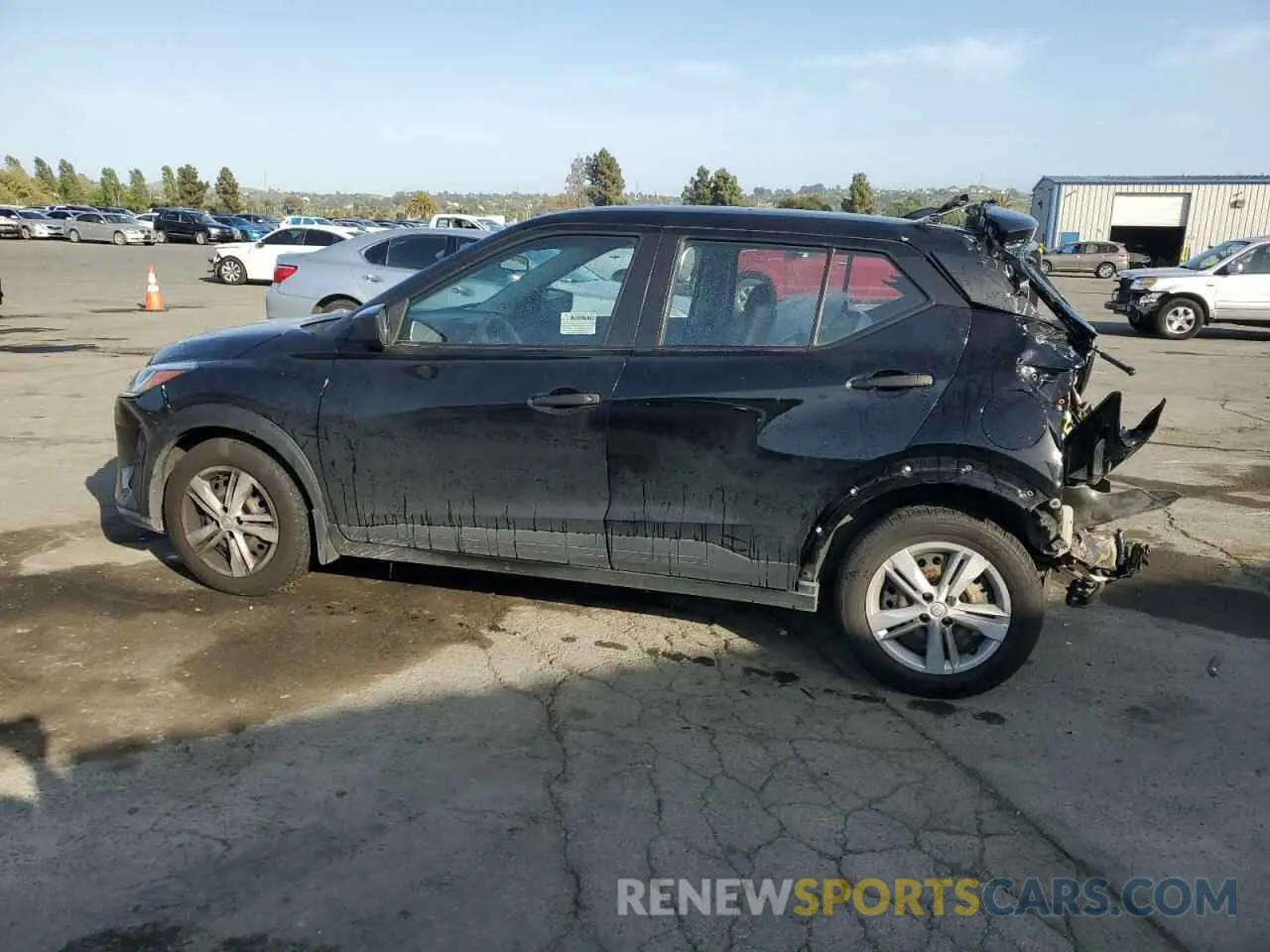 2 Photograph of a damaged car 3N1CP5BV1ML520234 NISSAN KICKS 2021
