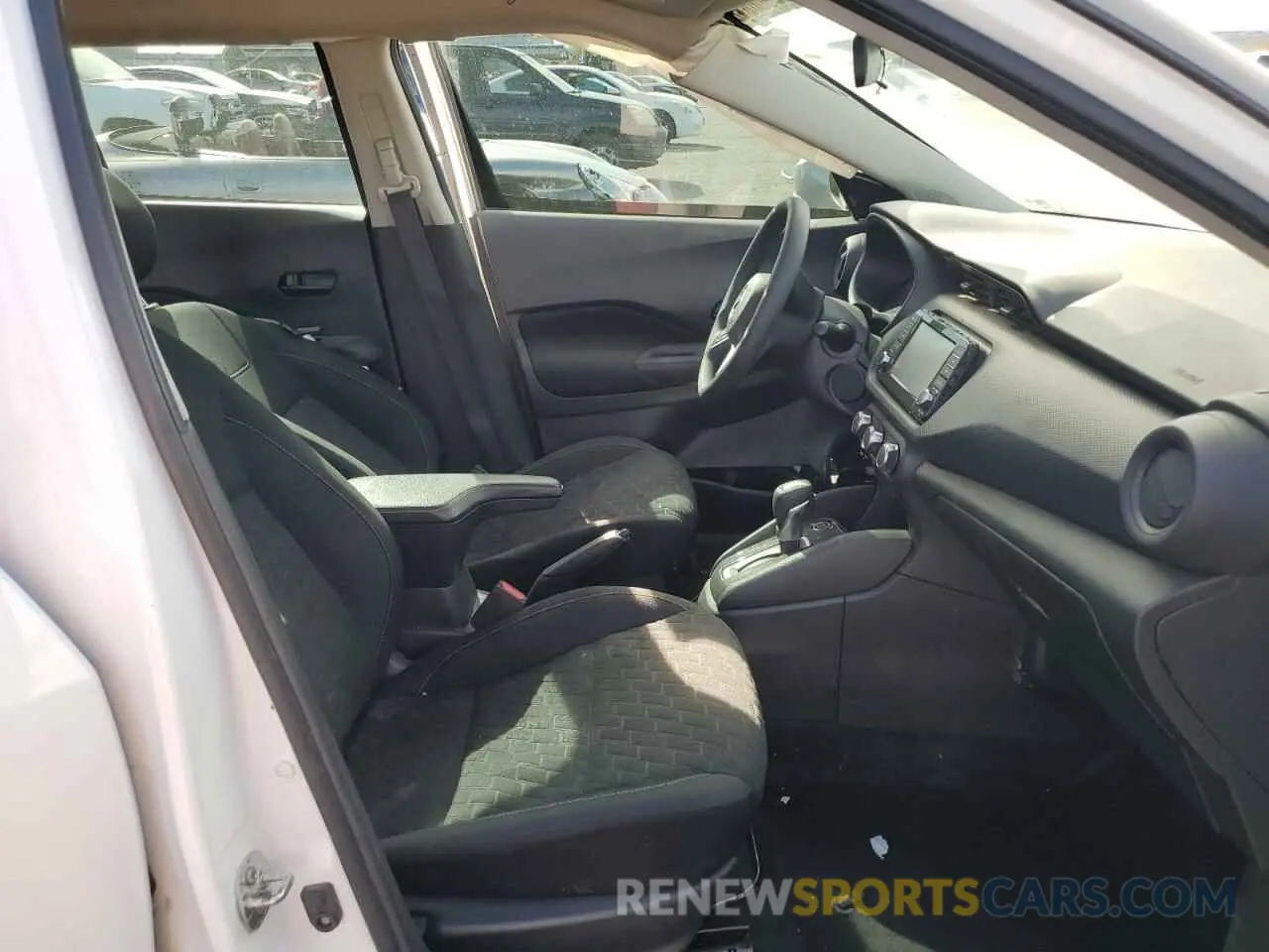 7 Photograph of a damaged car 3N1CP5BV1ML529192 NISSAN KICKS 2021