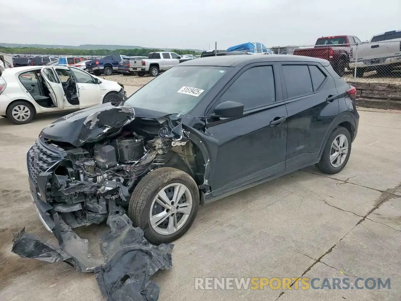 1 Photograph of a damaged car 3N1CP5BV1ML533601 NISSAN KICKS 2021