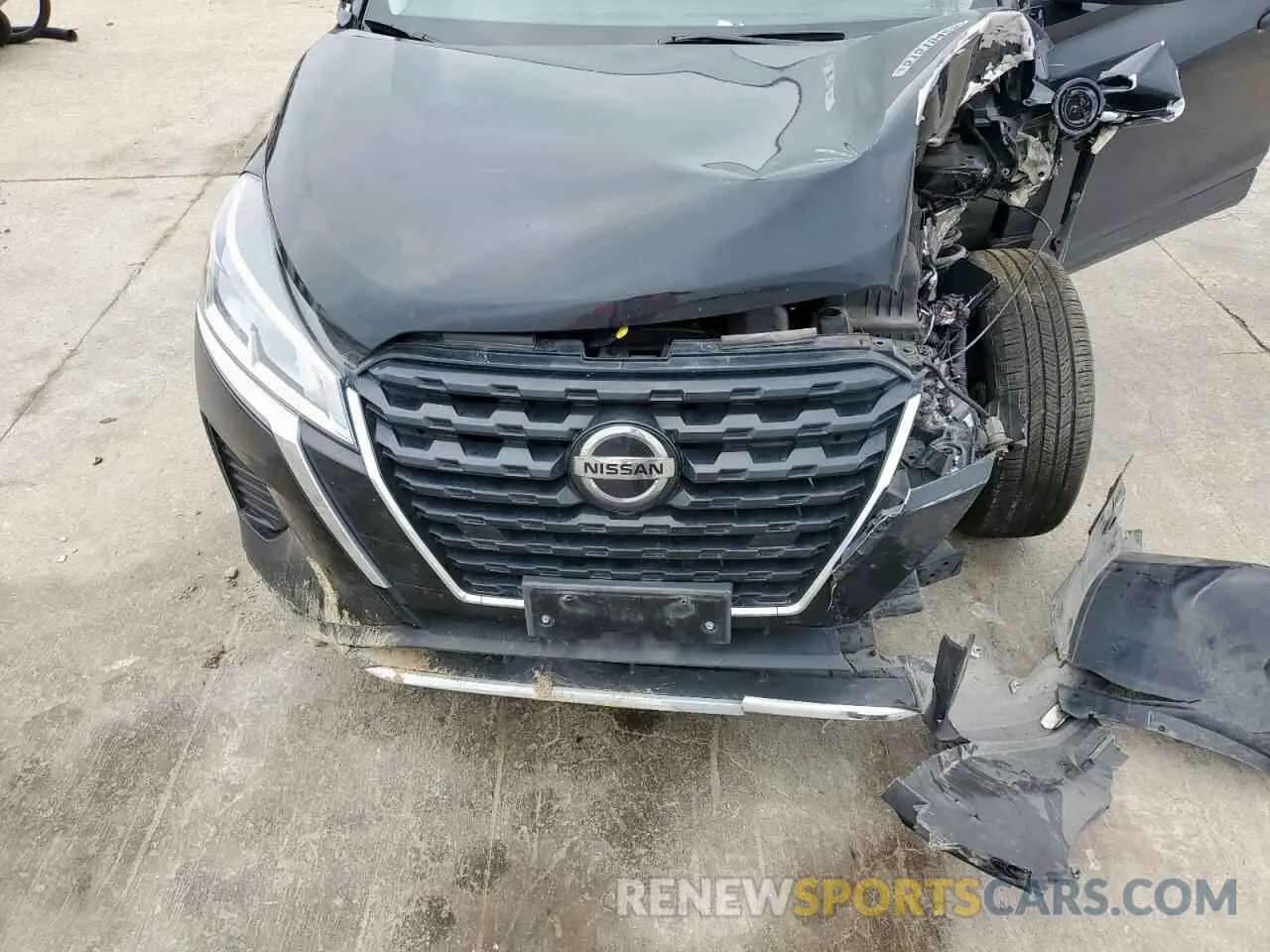 14 Photograph of a damaged car 3N1CP5BV1ML533601 NISSAN KICKS 2021
