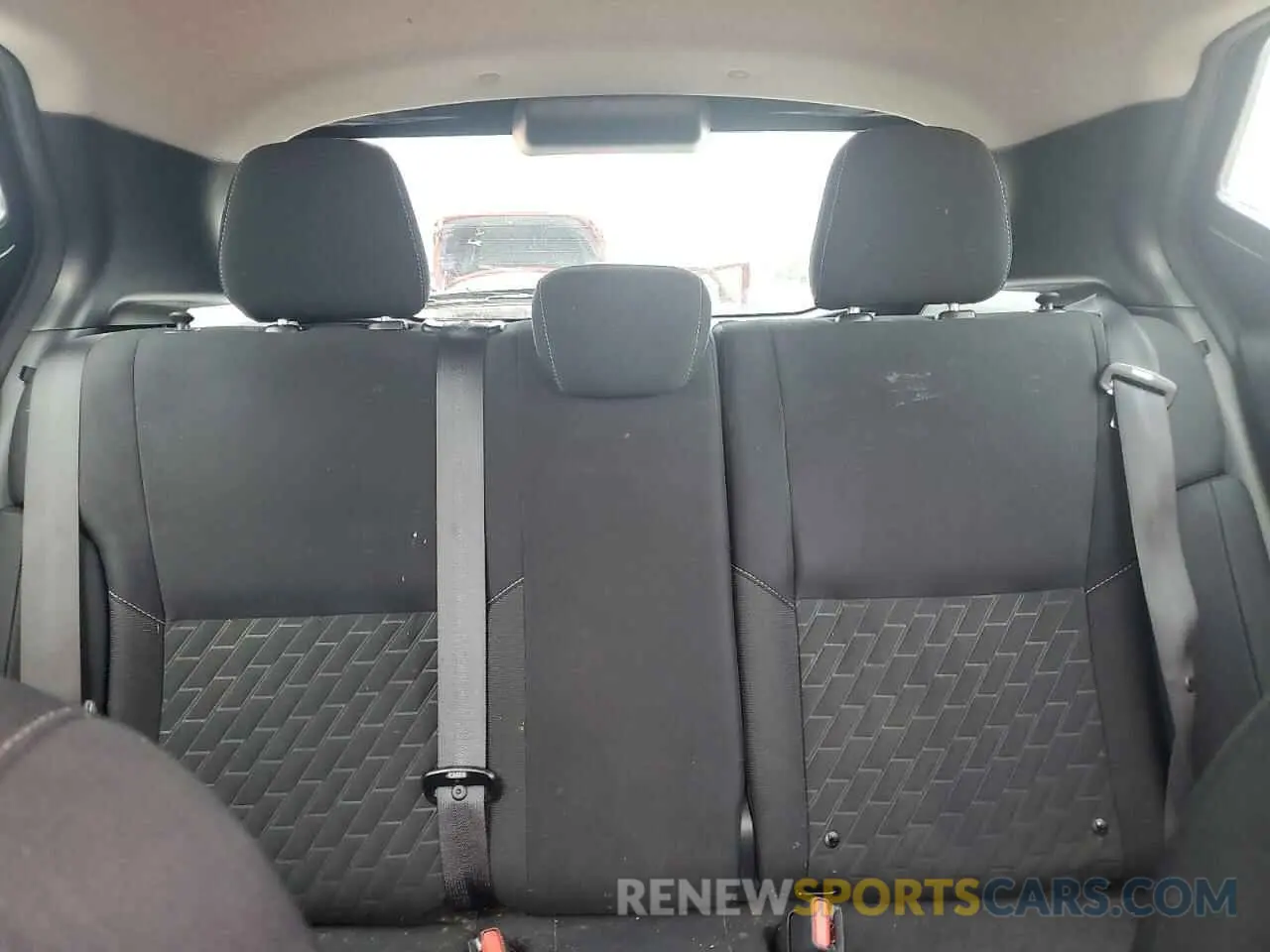 10 Photograph of a damaged car 3N1CP5BV1ML550947 NISSAN KICKS 2021