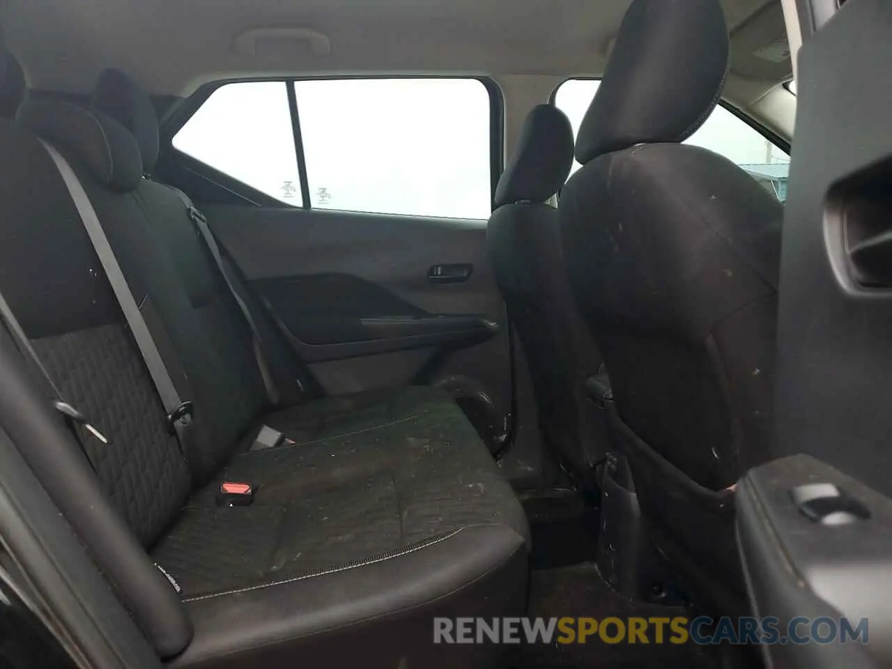 11 Photograph of a damaged car 3N1CP5BV1ML550947 NISSAN KICKS 2021