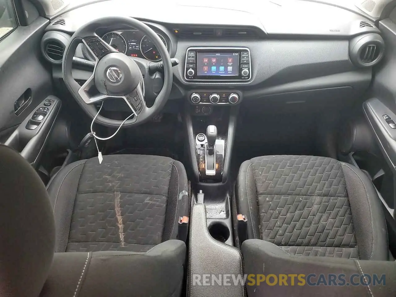8 Photograph of a damaged car 3N1CP5BV1ML550947 NISSAN KICKS 2021