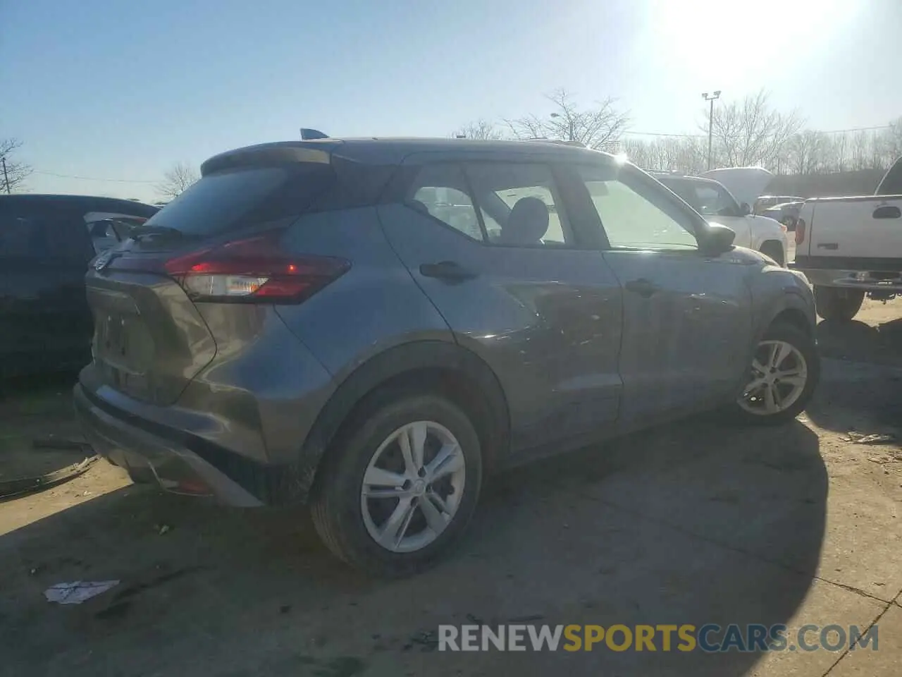 3 Photograph of a damaged car 3N1CP5BV2ML469181 NISSAN KICKS 2021