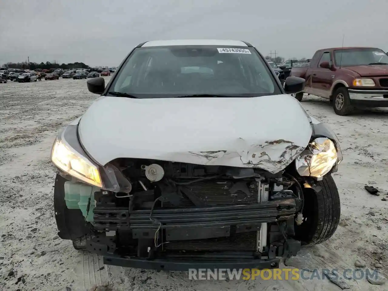 5 Photograph of a damaged car 3N1CP5BV2ML485574 NISSAN KICKS 2021