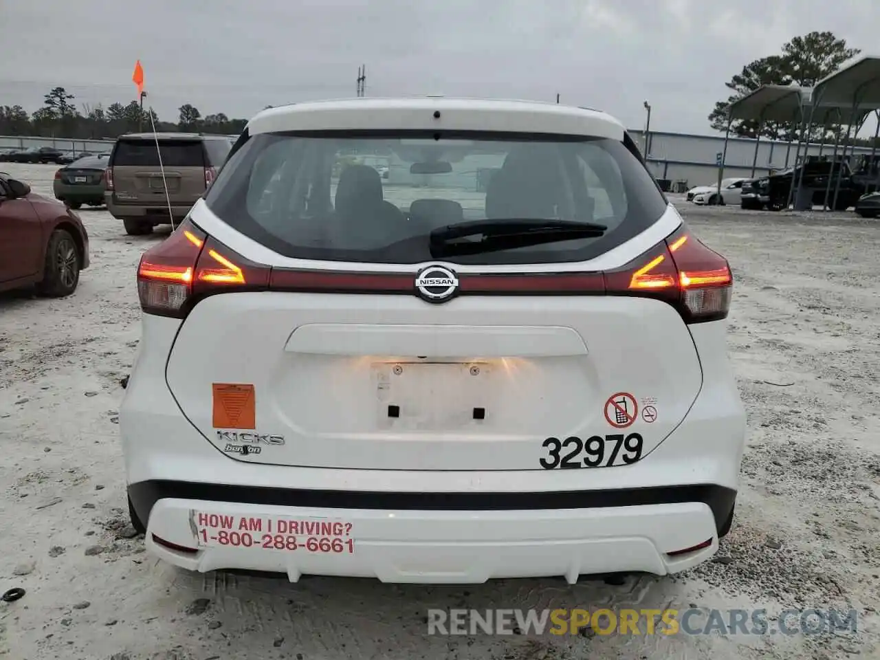 6 Photograph of a damaged car 3N1CP5BV2ML485574 NISSAN KICKS 2021