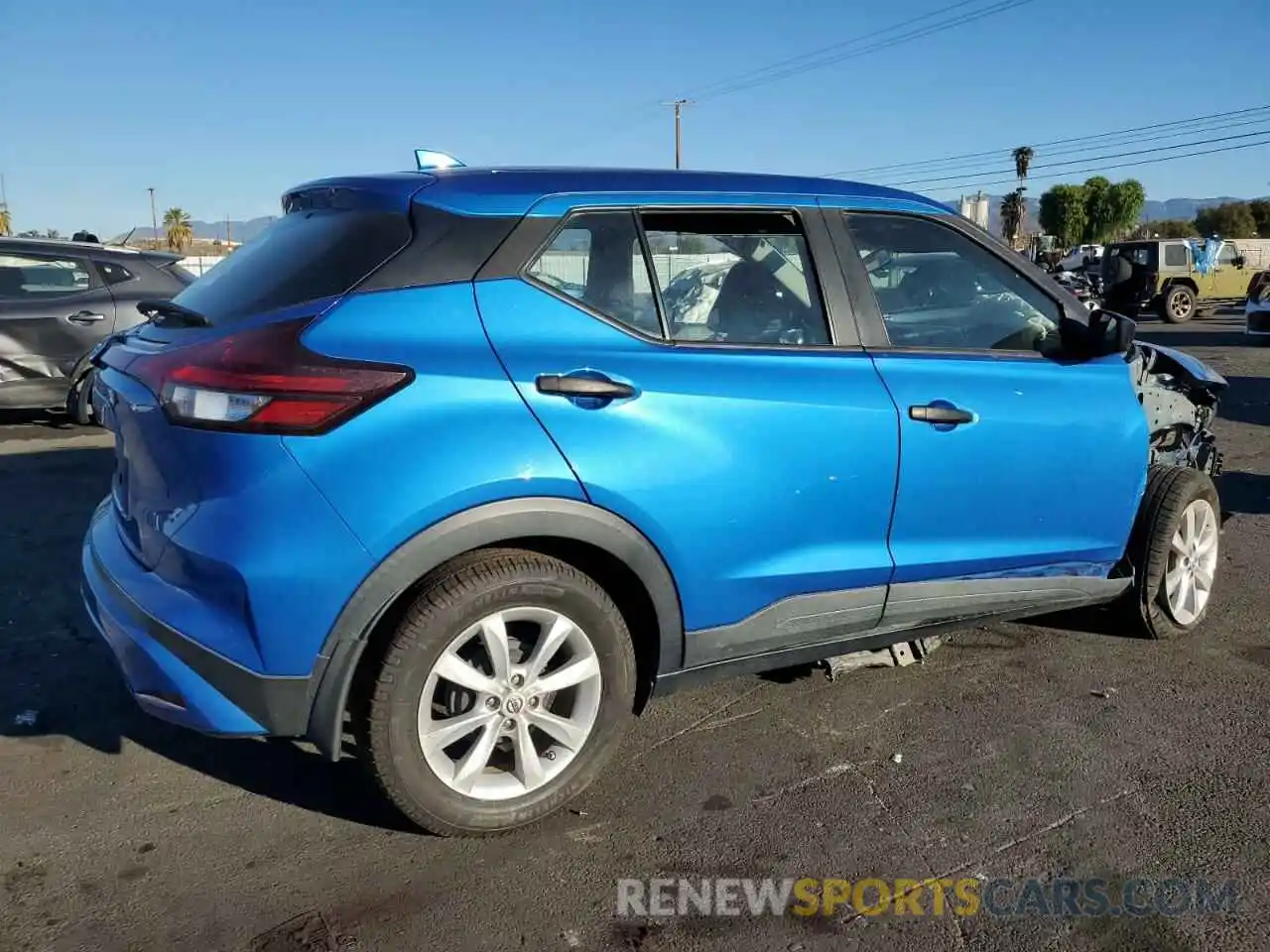 3 Photograph of a damaged car 3N1CP5BV2ML495473 NISSAN KICKS 2021