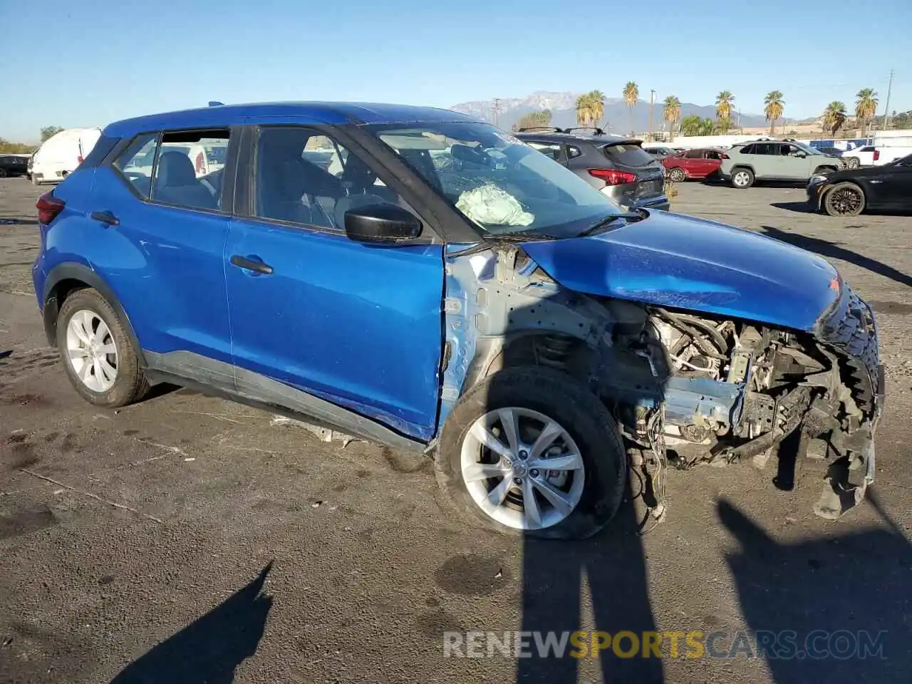 4 Photograph of a damaged car 3N1CP5BV2ML495473 NISSAN KICKS 2021