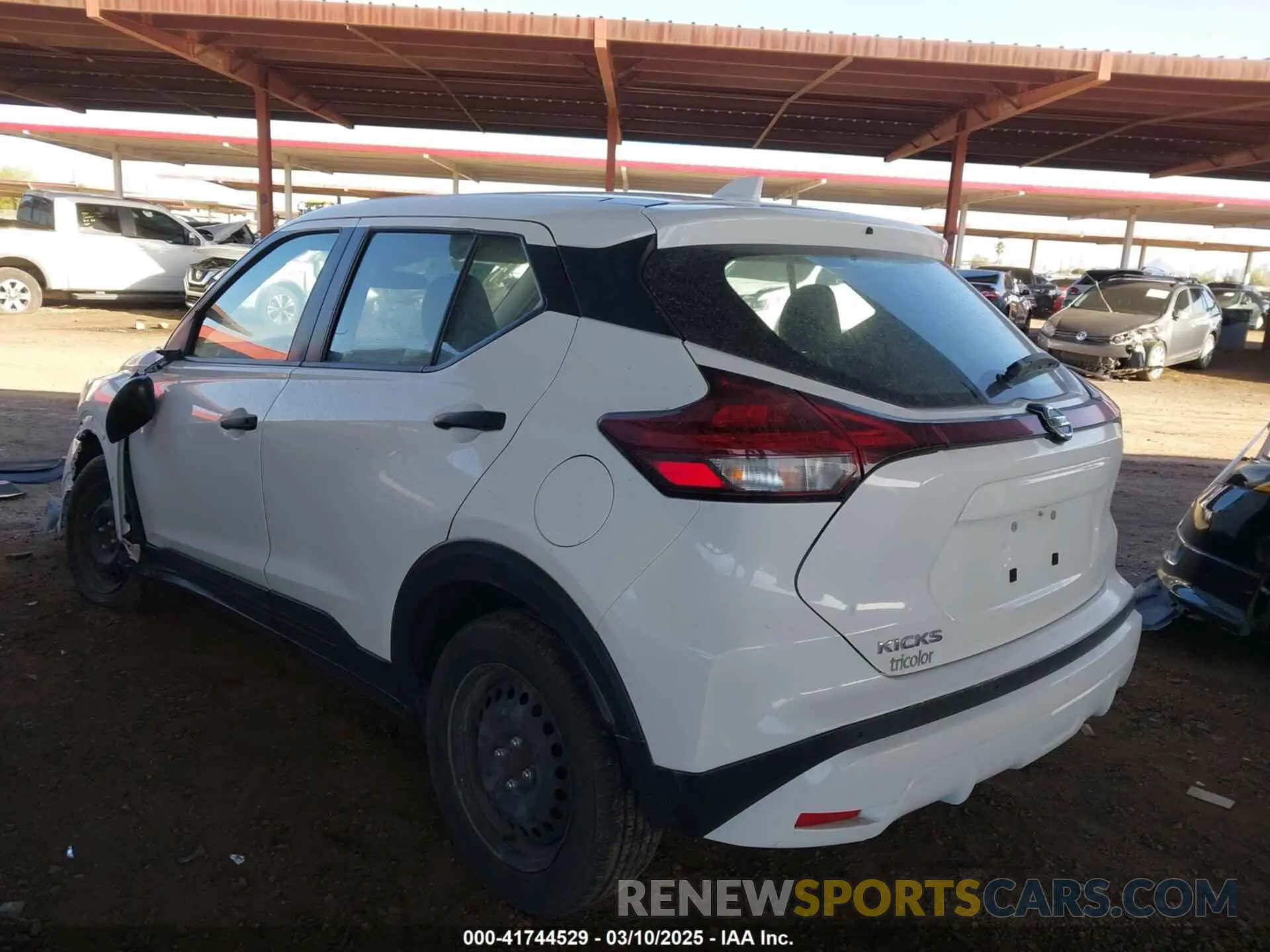 3 Photograph of a damaged car 3N1CP5BV2ML504365 NISSAN KICKS 2021