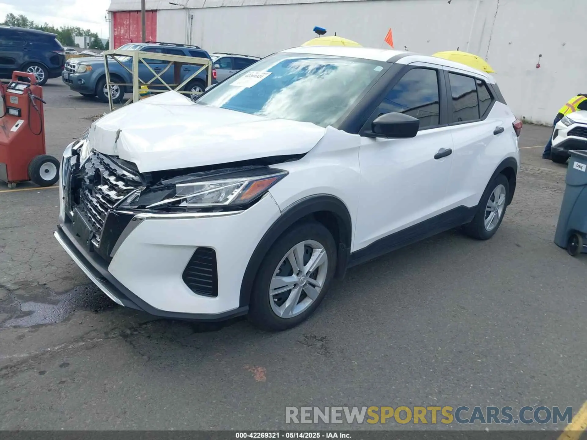 2 Photograph of a damaged car 3N1CP5BV2ML508884 NISSAN KICKS 2021