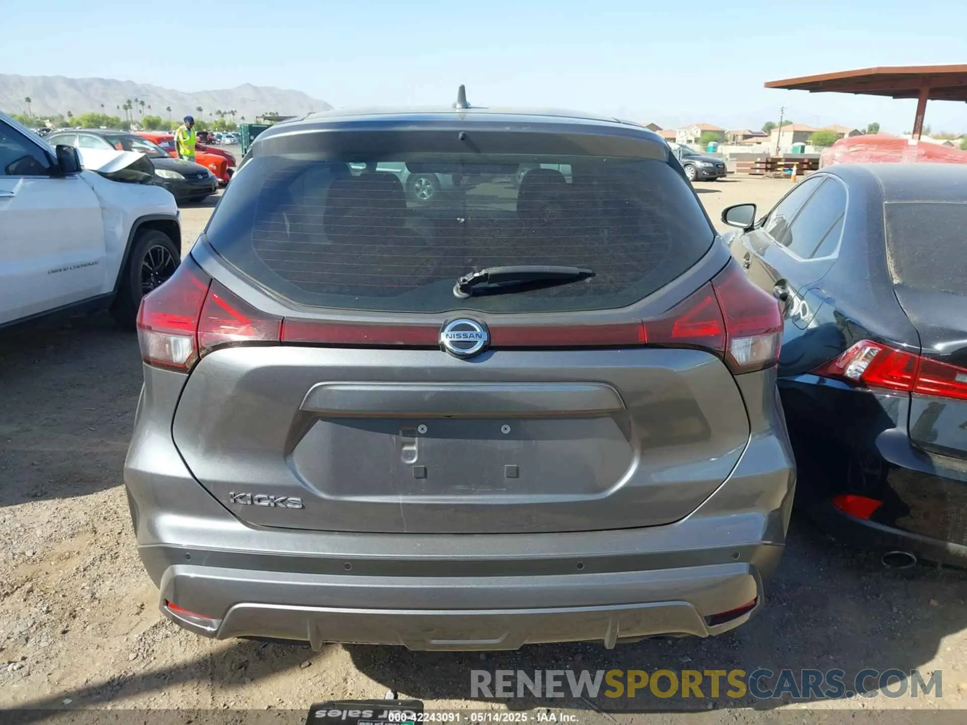 16 Photograph of a damaged car 3N1CP5BV3ML504830 NISSAN KICKS 2021