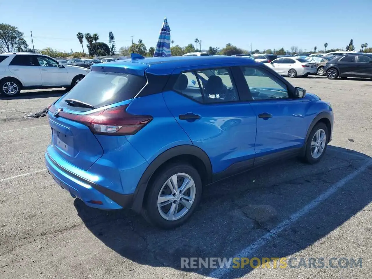 3 Photograph of a damaged car 3N1CP5BV3ML520154 NISSAN KICKS 2021