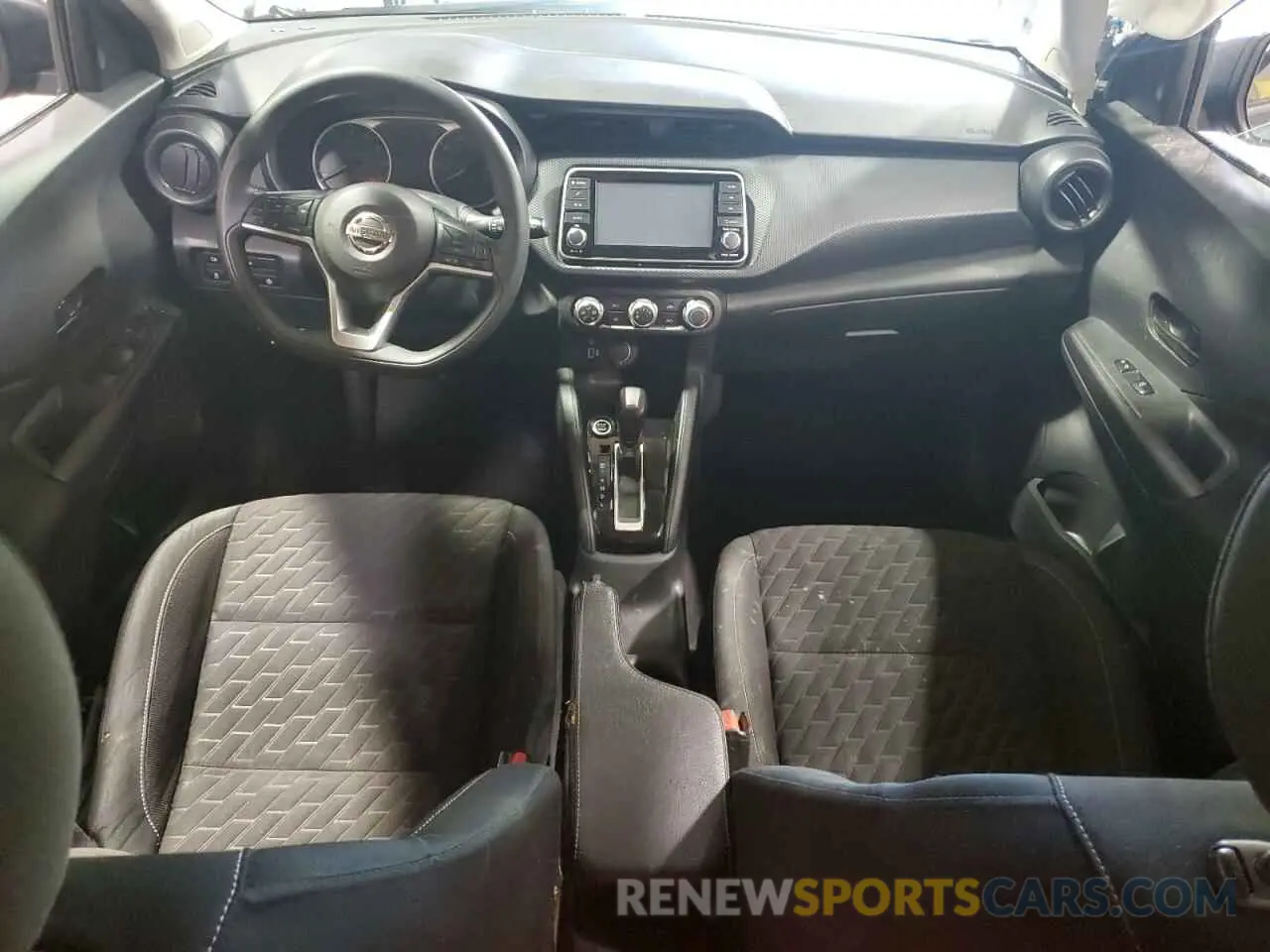 8 Photograph of a damaged car 3N1CP5BV3ML521918 NISSAN KICKS 2021