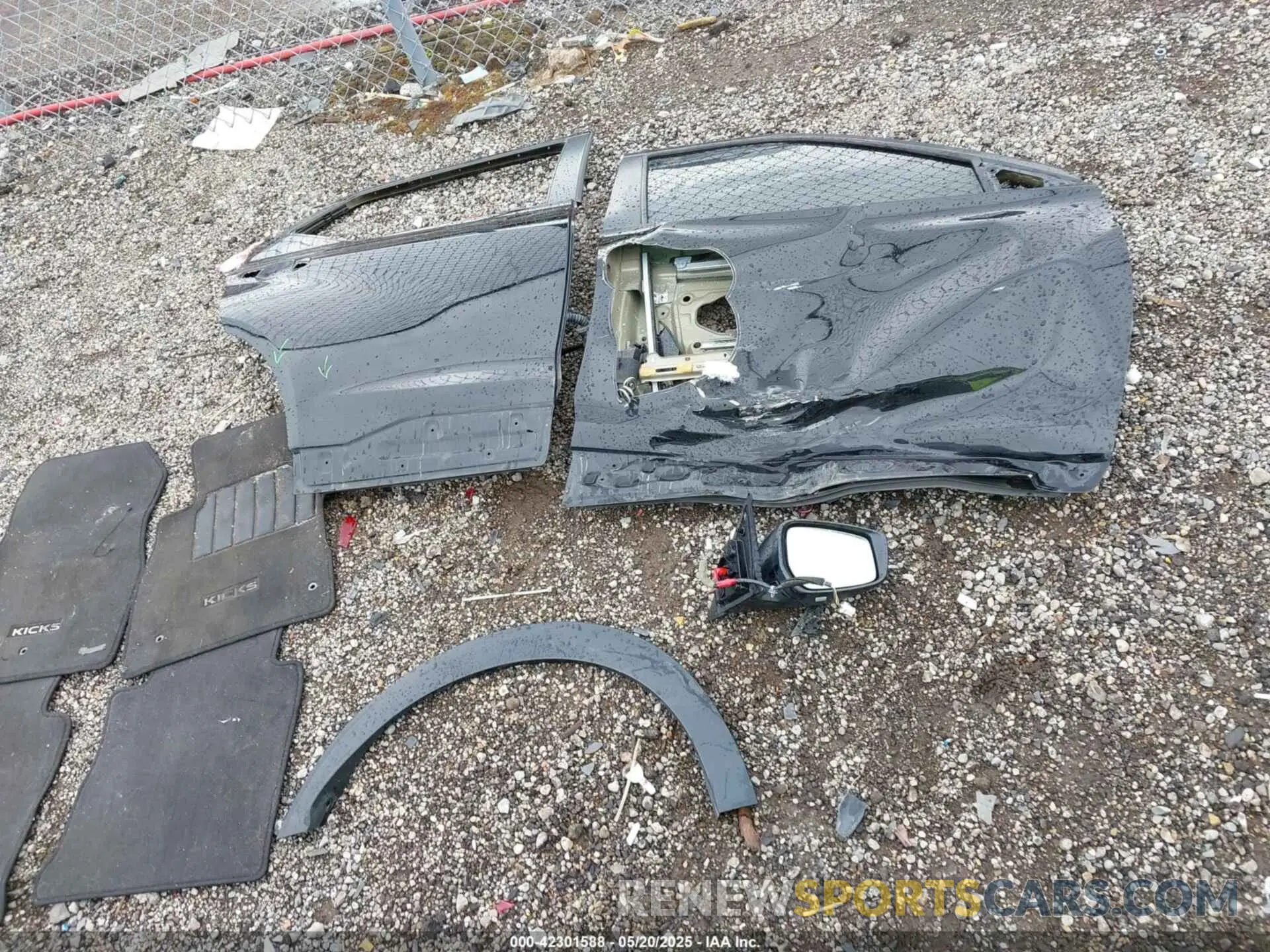 12 Photograph of a damaged car 3N1CP5BV3ML545782 NISSAN KICKS 2021
