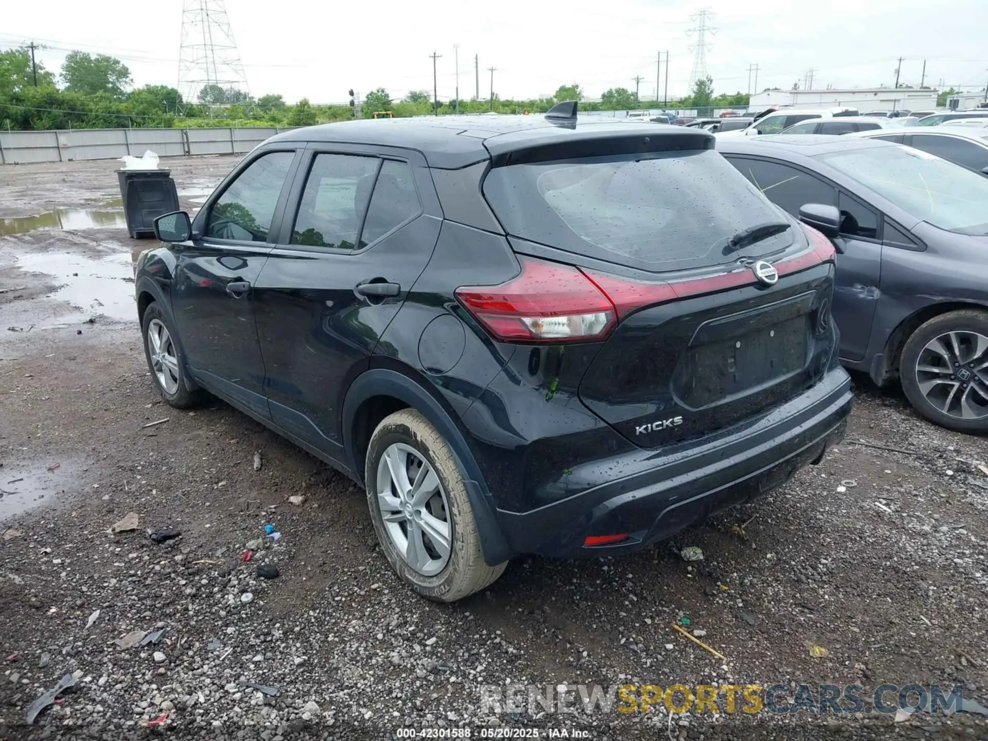 3 Photograph of a damaged car 3N1CP5BV3ML545782 NISSAN KICKS 2021