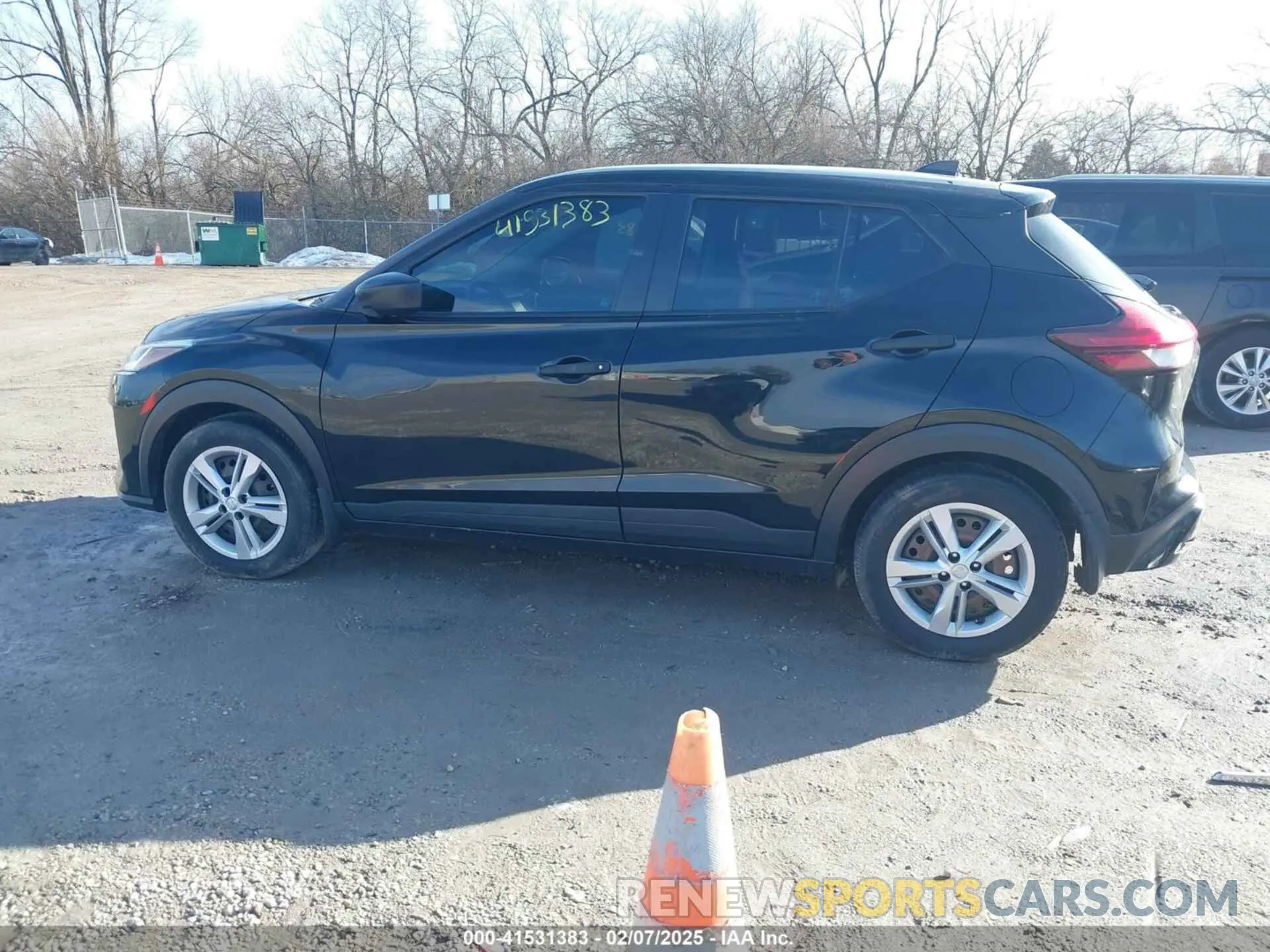 15 Photograph of a damaged car 3N1CP5BV3ML545958 NISSAN KICKS 2021