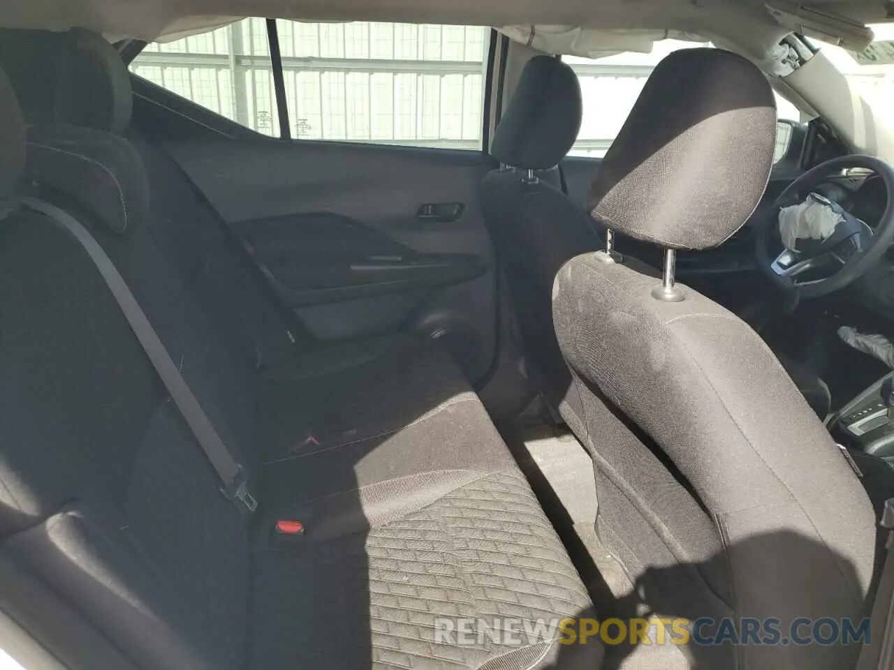 11 Photograph of a damaged car 3N1CP5BV4ML495037 NISSAN KICKS 2021