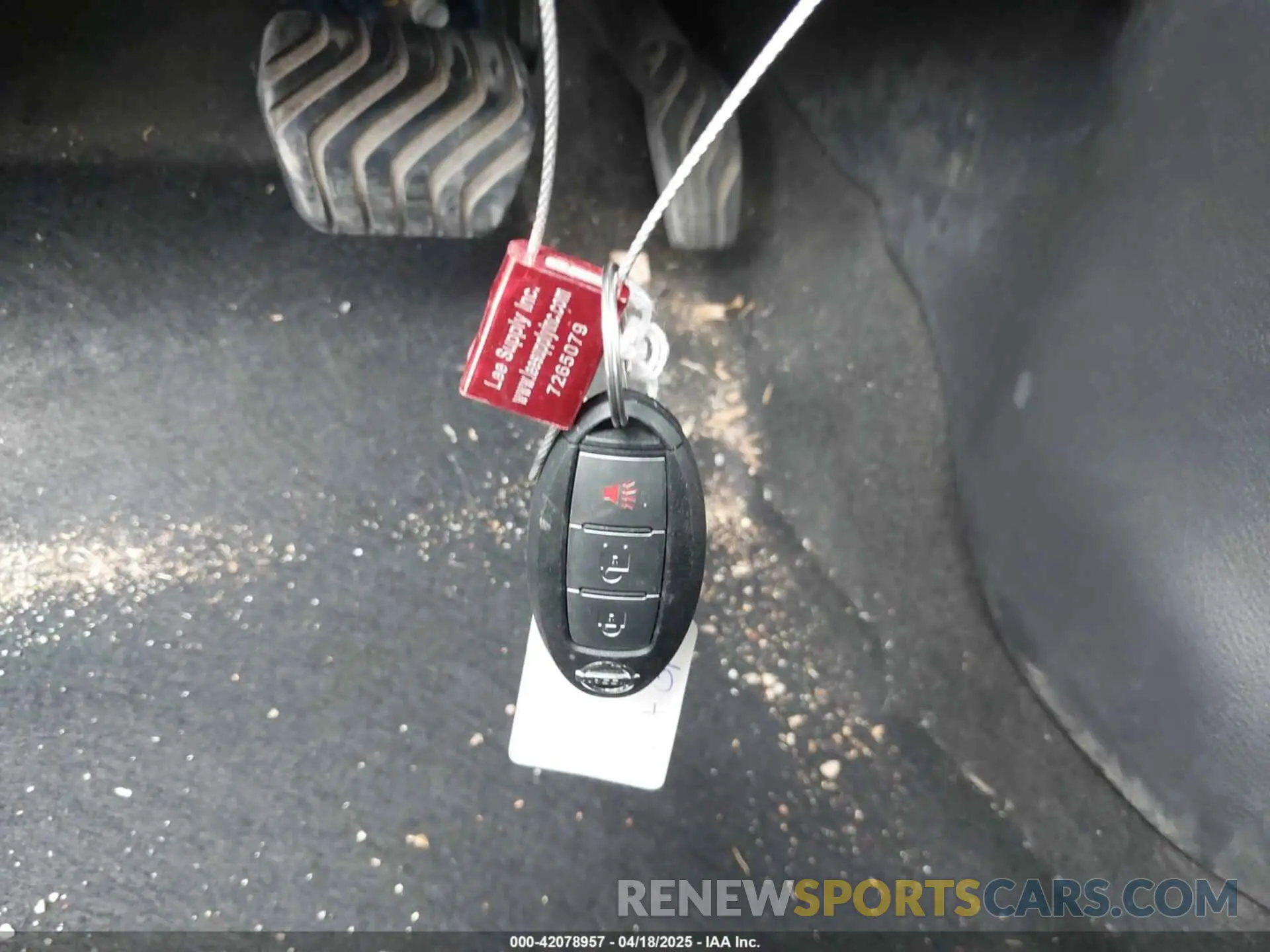 11 Photograph of a damaged car 3N1CP5BV4ML509146 NISSAN KICKS 2021
