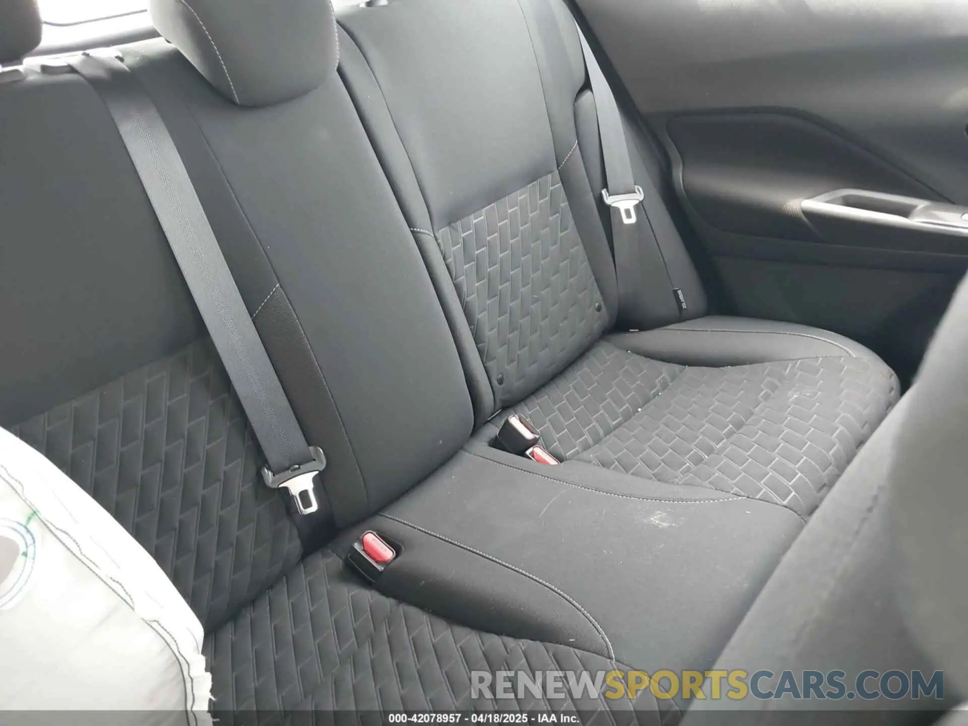 8 Photograph of a damaged car 3N1CP5BV4ML509146 NISSAN KICKS 2021