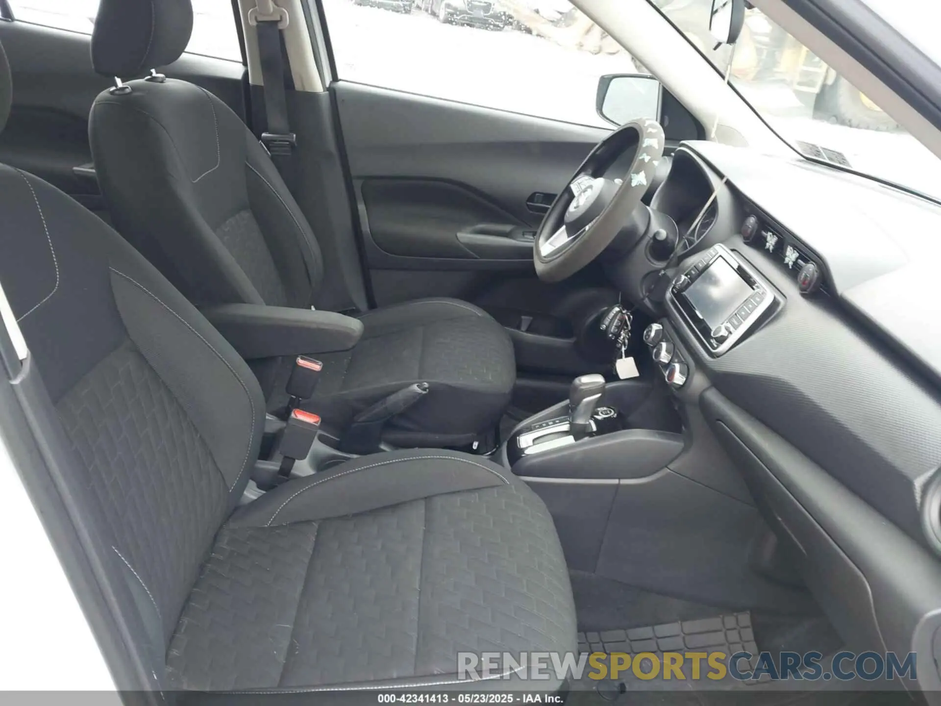 5 Photograph of a damaged car 3N1CP5BV4ML522625 NISSAN KICKS 2021