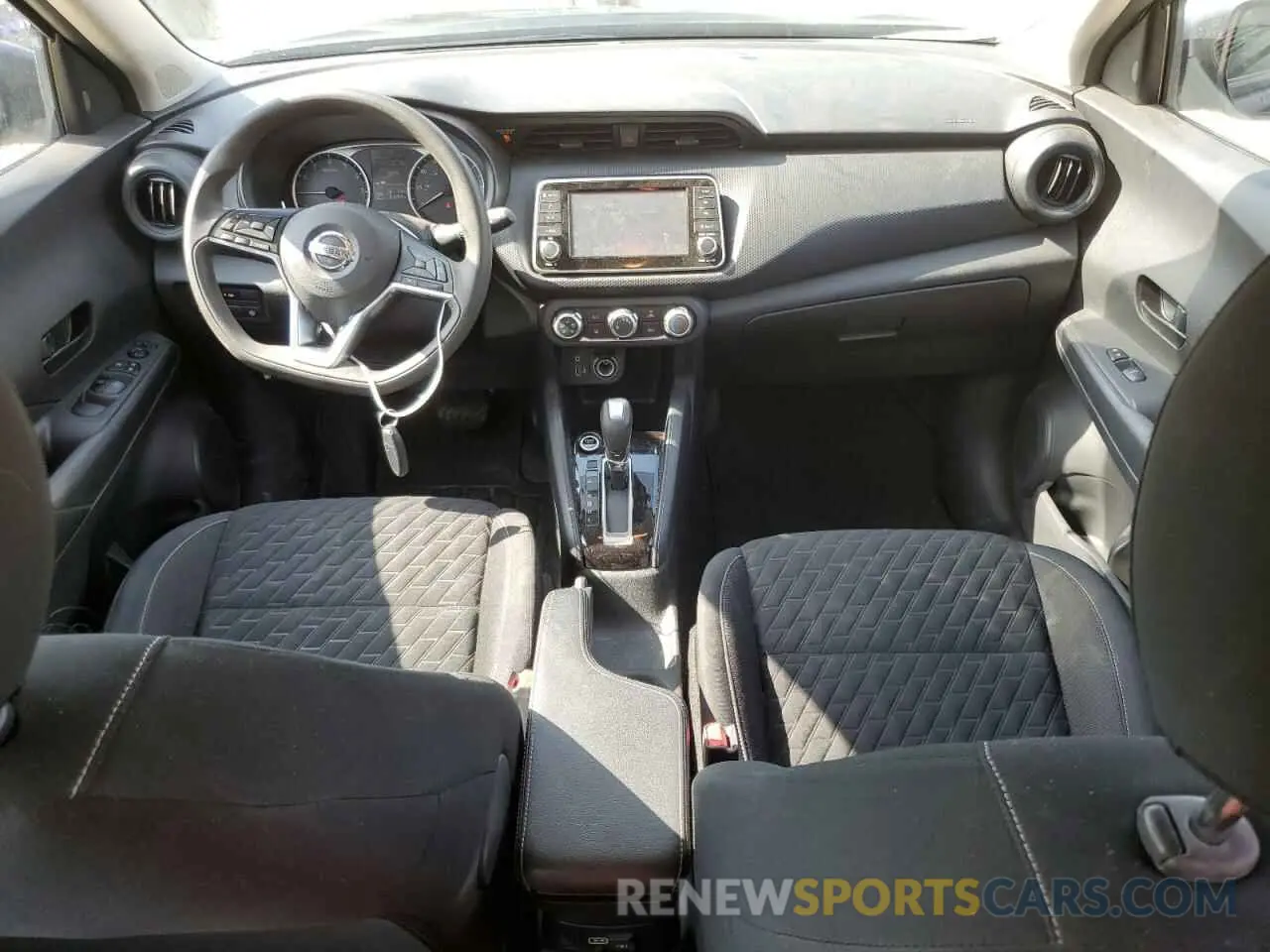 8 Photograph of a damaged car 3N1CP5BV4ML550084 NISSAN KICKS 2021