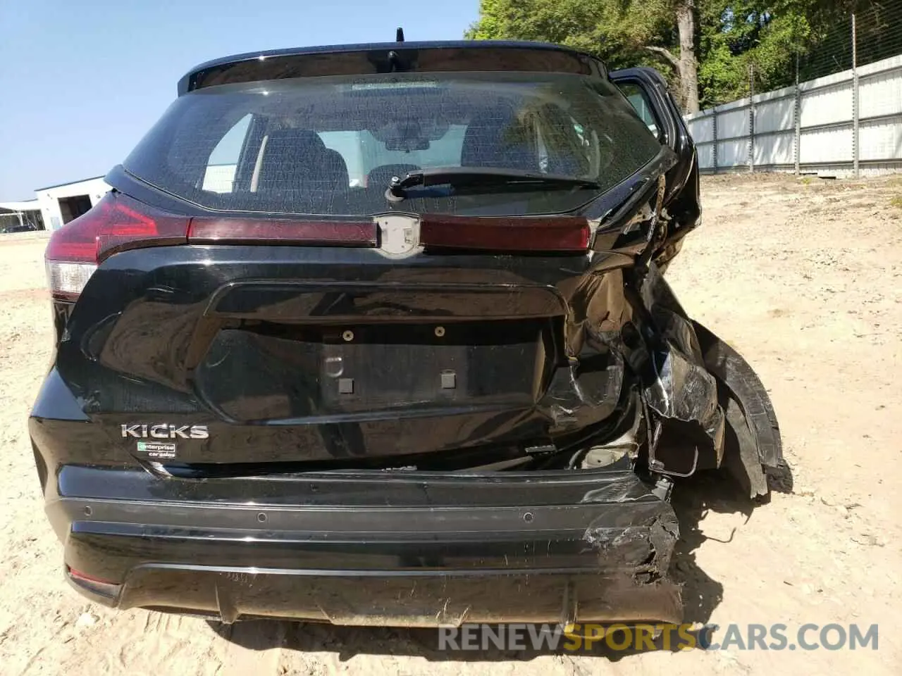 6 Photograph of a damaged car 3N1CP5BV5ML479803 NISSAN KICKS 2021