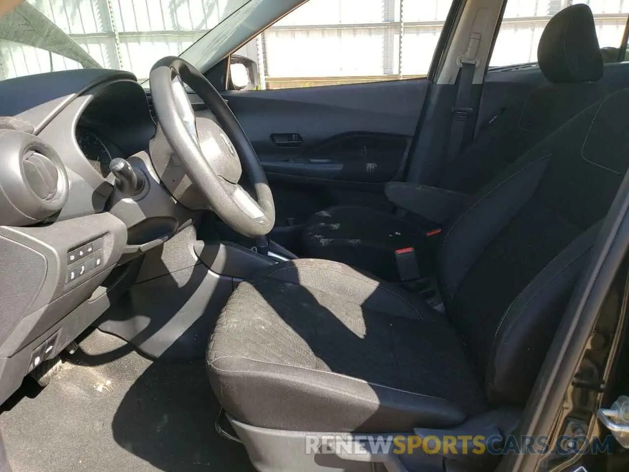 7 Photograph of a damaged car 3N1CP5BV5ML479803 NISSAN KICKS 2021