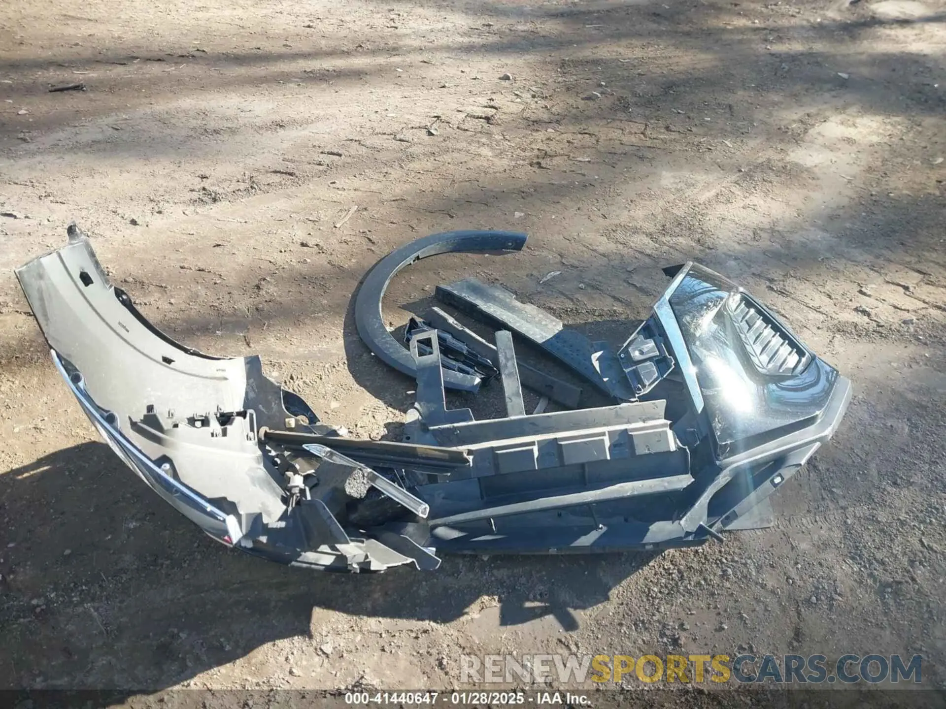 12 Photograph of a damaged car 3N1CP5BV5ML502089 NISSAN KICKS 2021