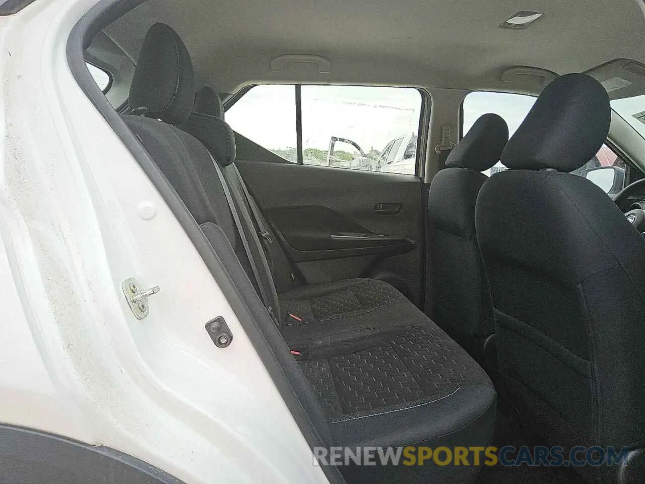 11 Photograph of a damaged car 3N1CP5BV5ML504764 NISSAN KICKS 2021