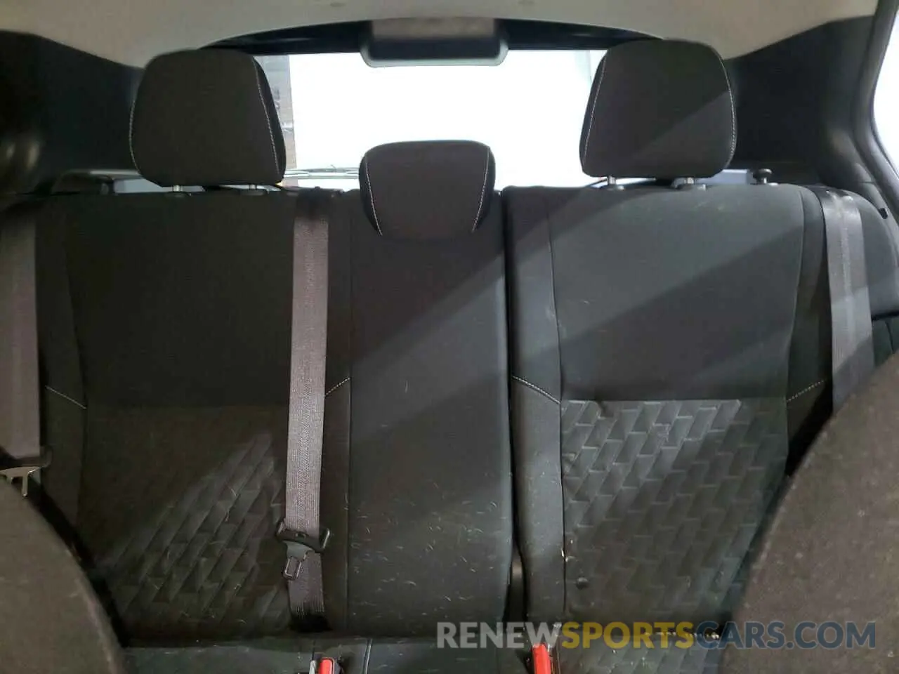 10 Photograph of a damaged car 3N1CP5BV5ML539143 NISSAN KICKS 2021