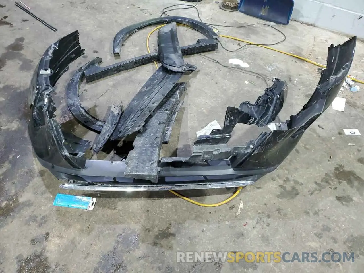 15 Photograph of a damaged car 3N1CP5BV5ML539143 NISSAN KICKS 2021