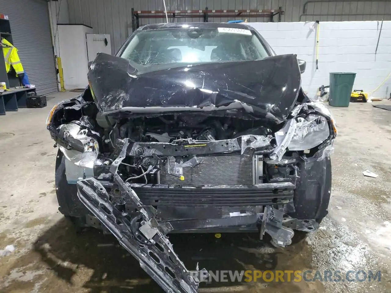 5 Photograph of a damaged car 3N1CP5BV5ML539143 NISSAN KICKS 2021