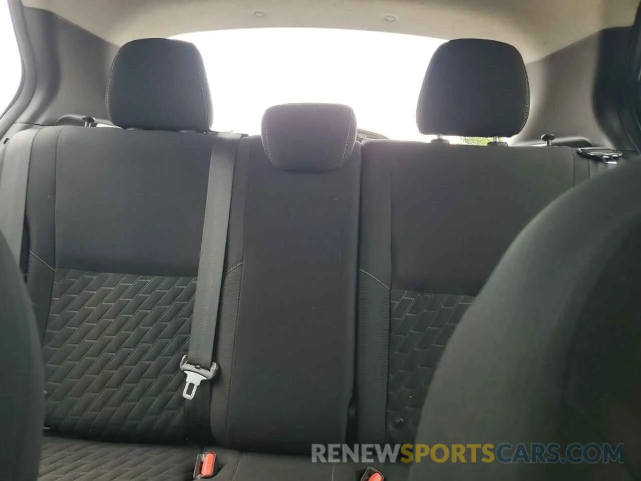 10 Photograph of a damaged car 3N1CP5BV6ML489384 NISSAN KICKS 2021
