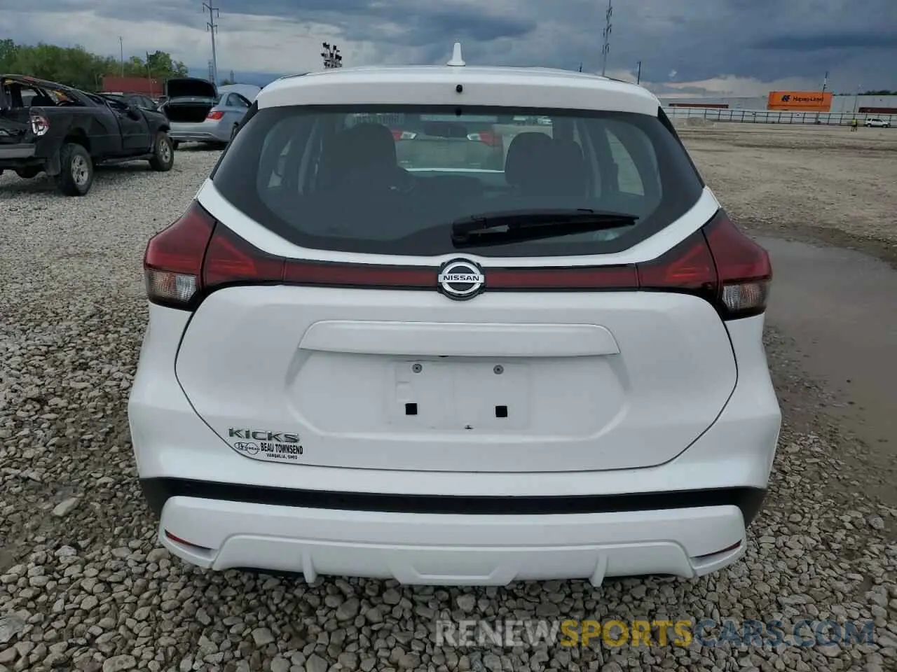 6 Photograph of a damaged car 3N1CP5BV6ML489384 NISSAN KICKS 2021