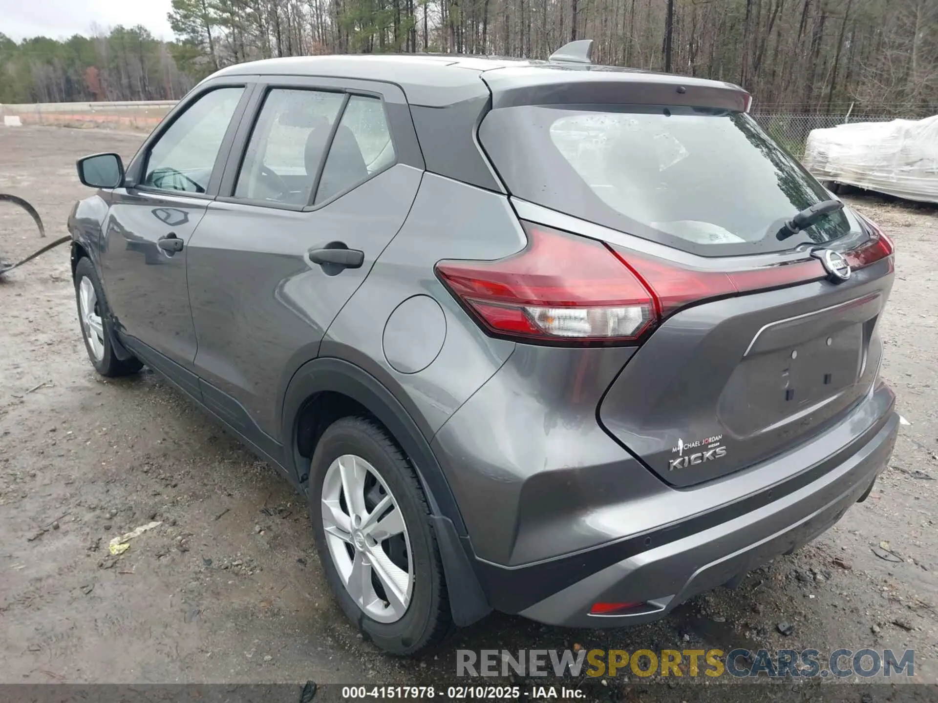 3 Photograph of a damaged car 3N1CP5BV6ML495640 NISSAN KICKS 2021