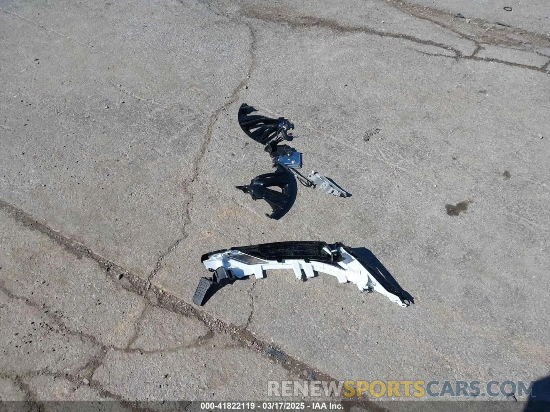 11 Photograph of a damaged car 3N1CP5BV6ML540480 NISSAN KICKS 2021