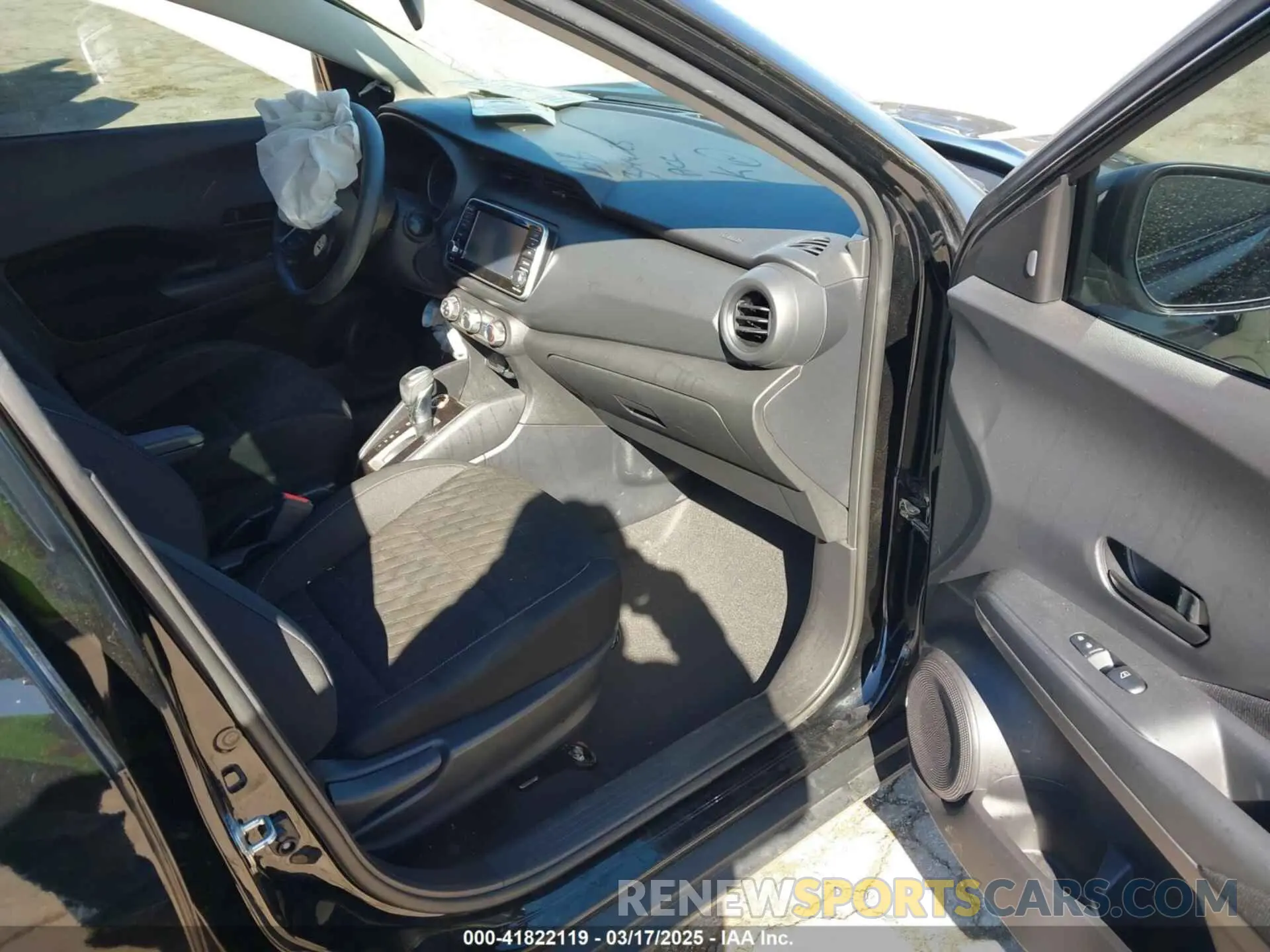 5 Photograph of a damaged car 3N1CP5BV6ML540480 NISSAN KICKS 2021
