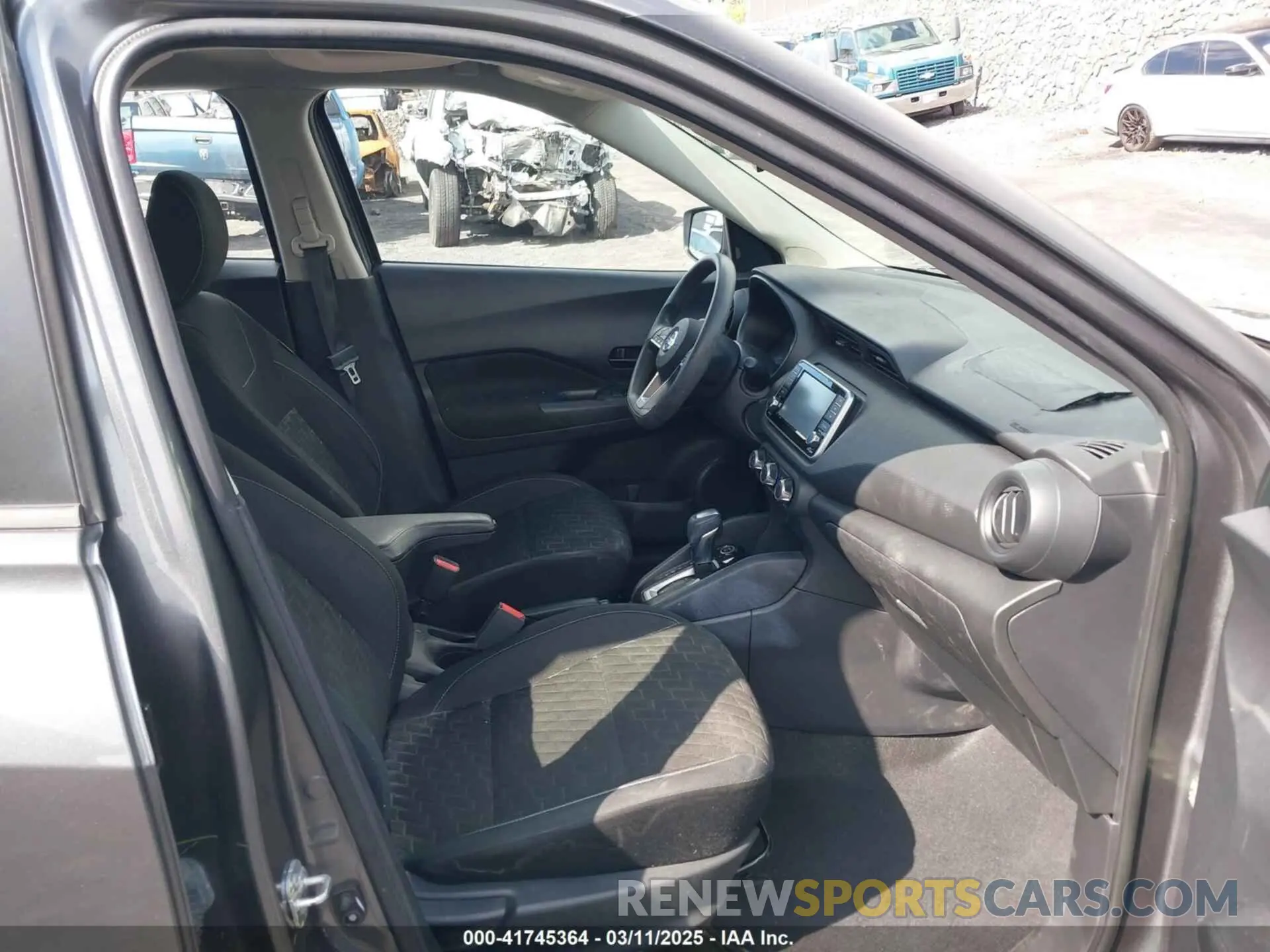 5 Photograph of a damaged car 3N1CP5BV6ML544383 NISSAN KICKS 2021