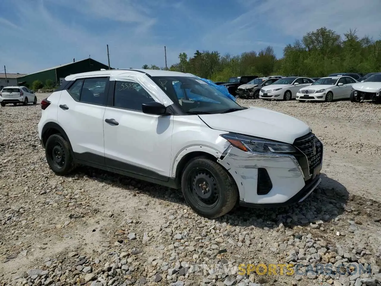 4 Photograph of a damaged car 3N1CP5BV6ML547591 NISSAN KICKS 2021