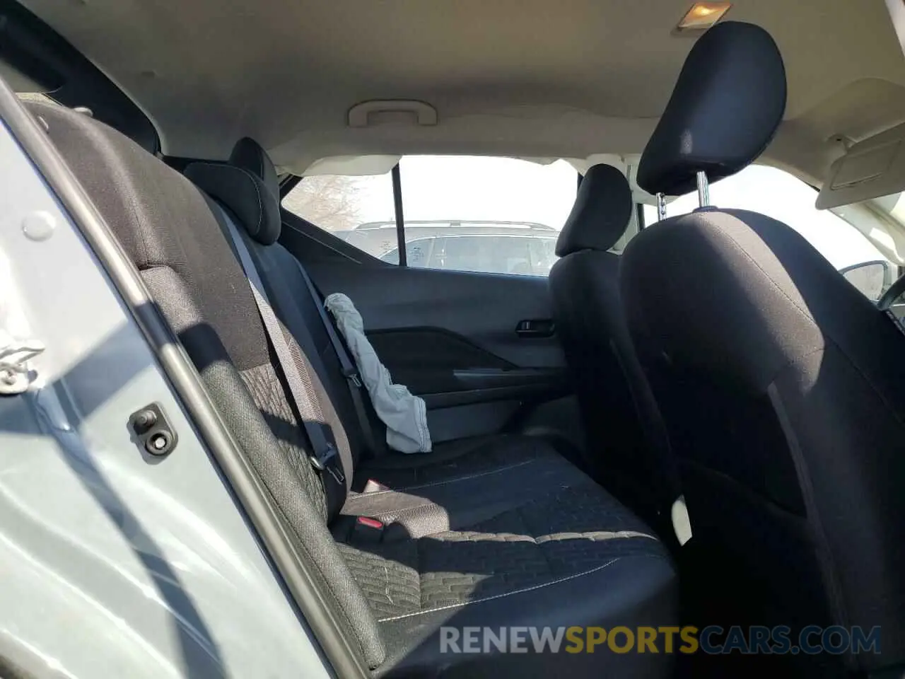10 Photograph of a damaged car 3N1CP5BV7ML478457 NISSAN KICKS 2021