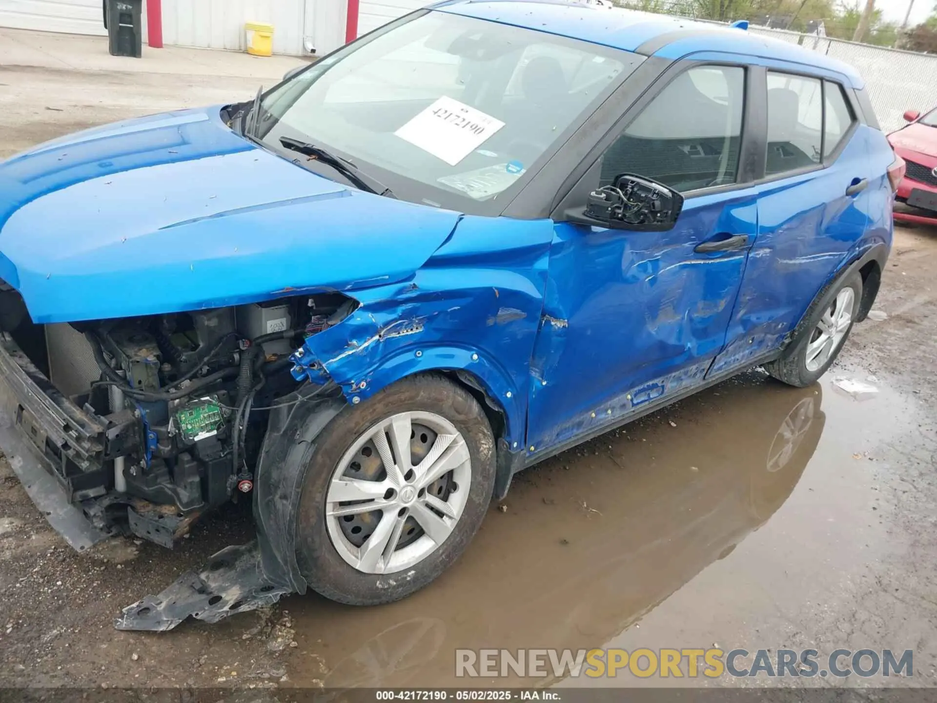 18 Photograph of a damaged car 3N1CP5BV7ML485764 NISSAN KICKS 2021