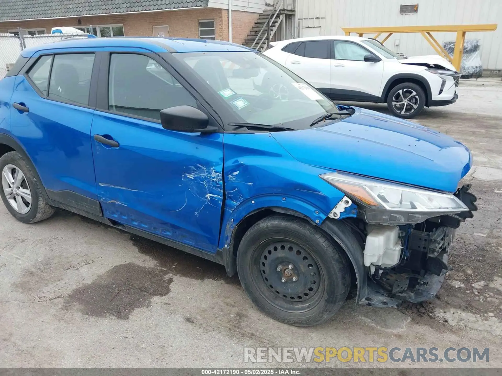 19 Photograph of a damaged car 3N1CP5BV7ML485764 NISSAN KICKS 2021